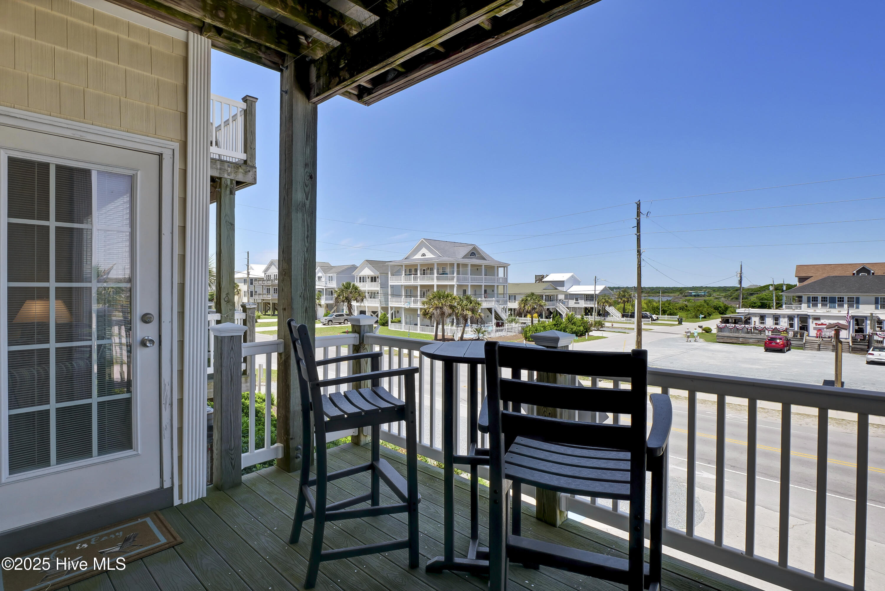 100508177 | Photo 10