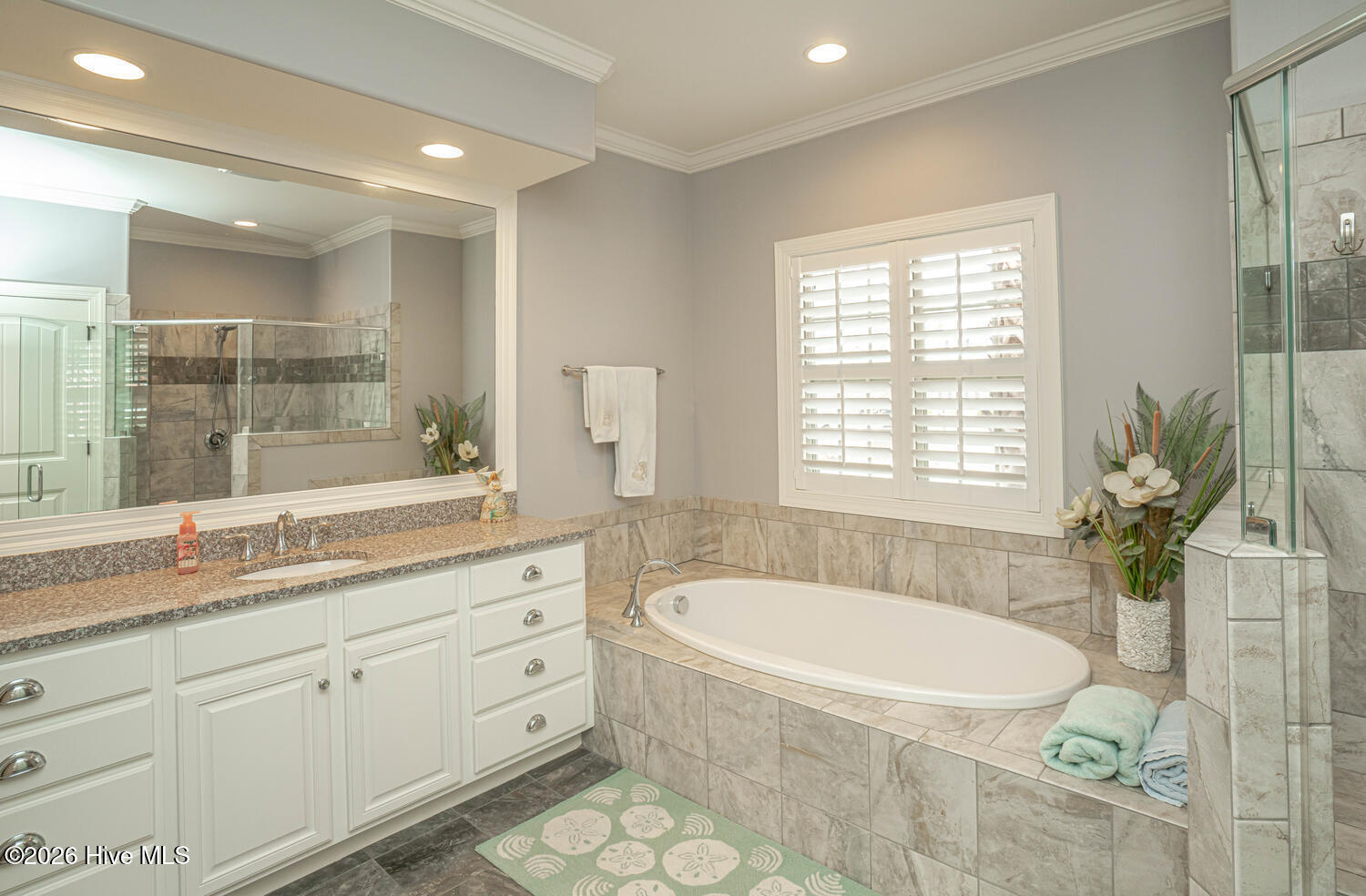 100552025 | Photo 38