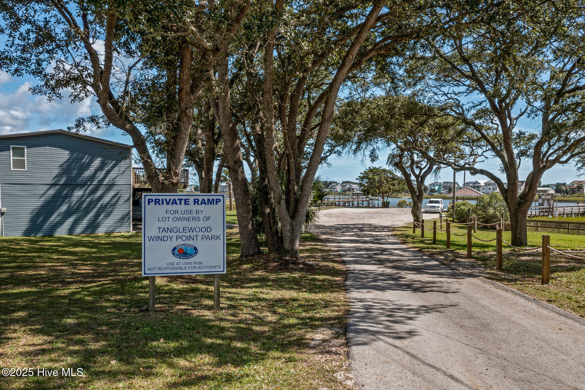 100535195 | Photo 46