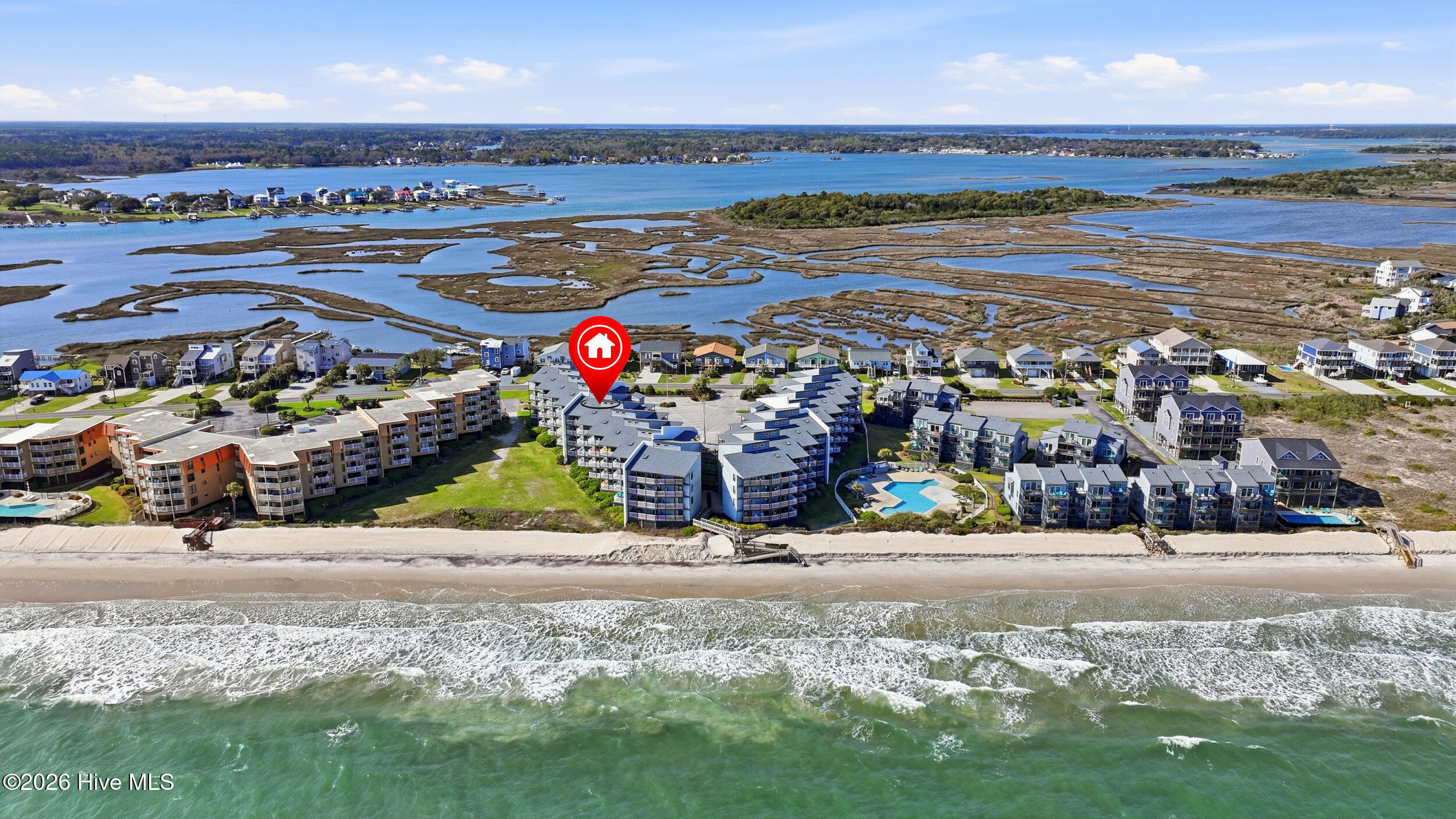 100558003 | Photo 65