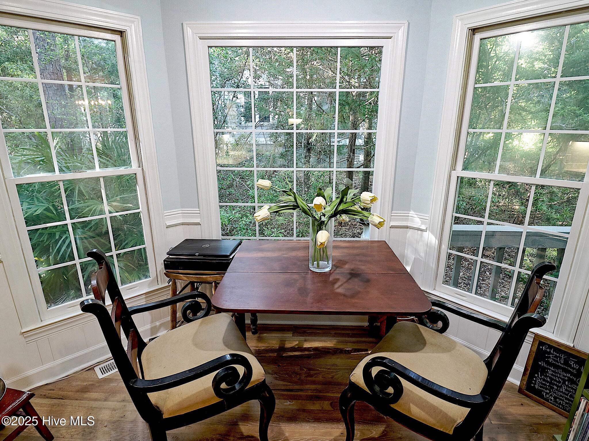 100504796 | Photo 25