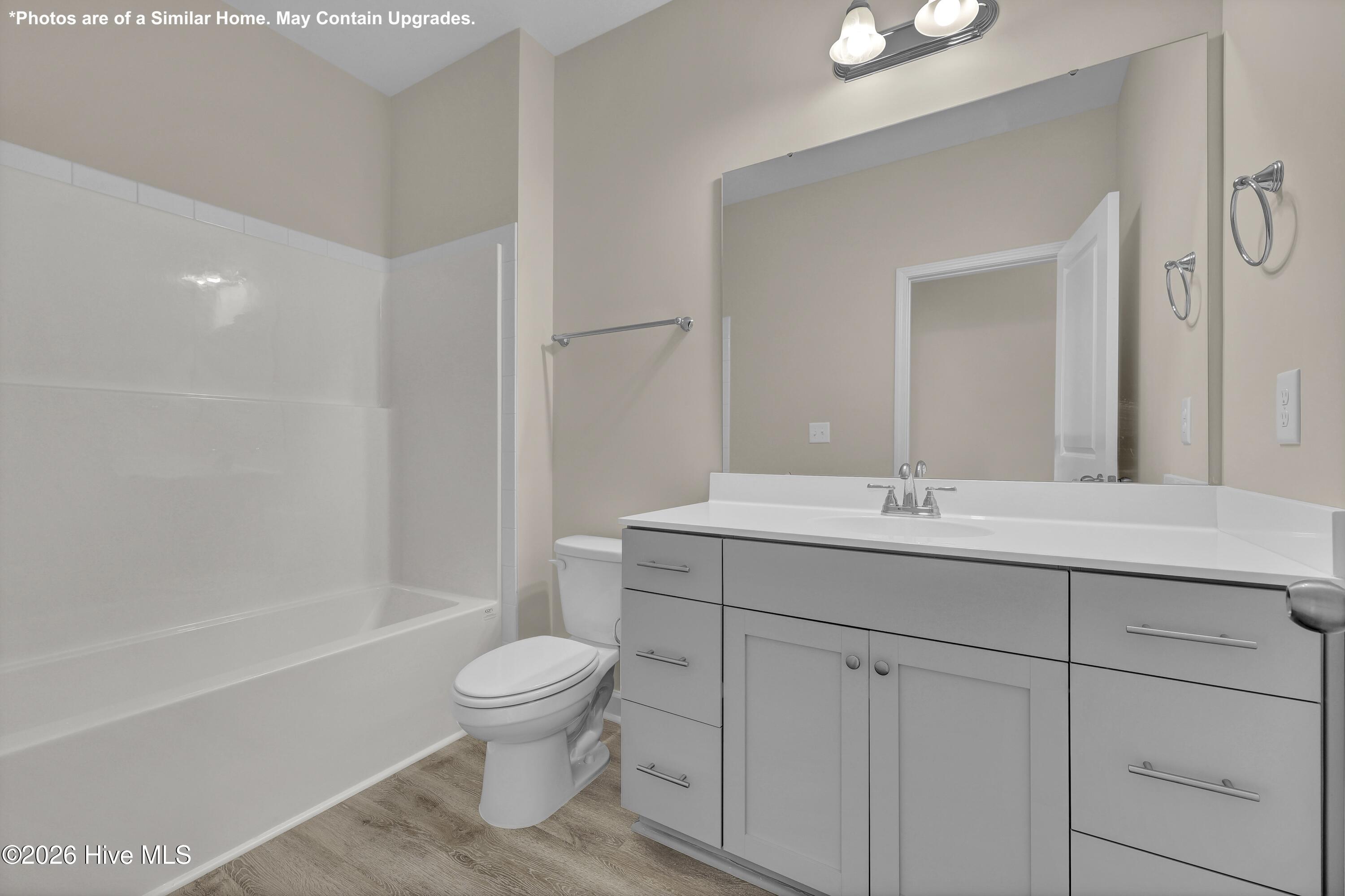 100557198 | Photo 24