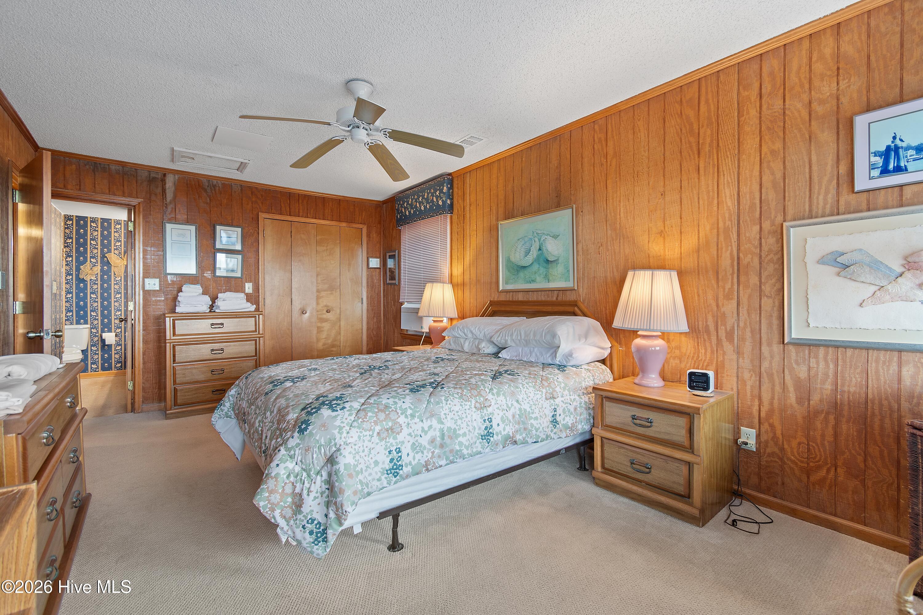 1099 Ocean Boulevard W, Holden Beach, NC, 28462