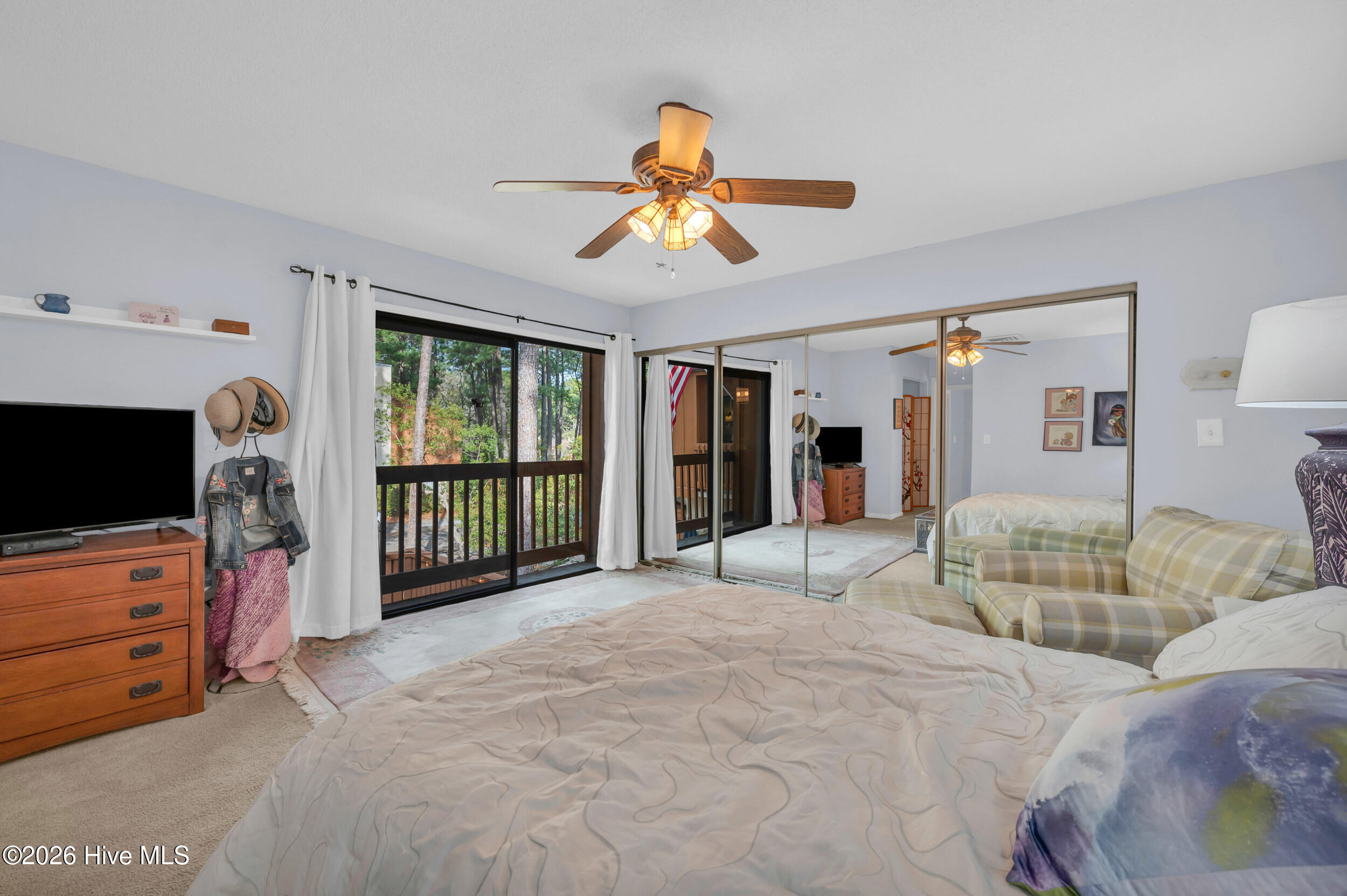 100549409 | Photo 24