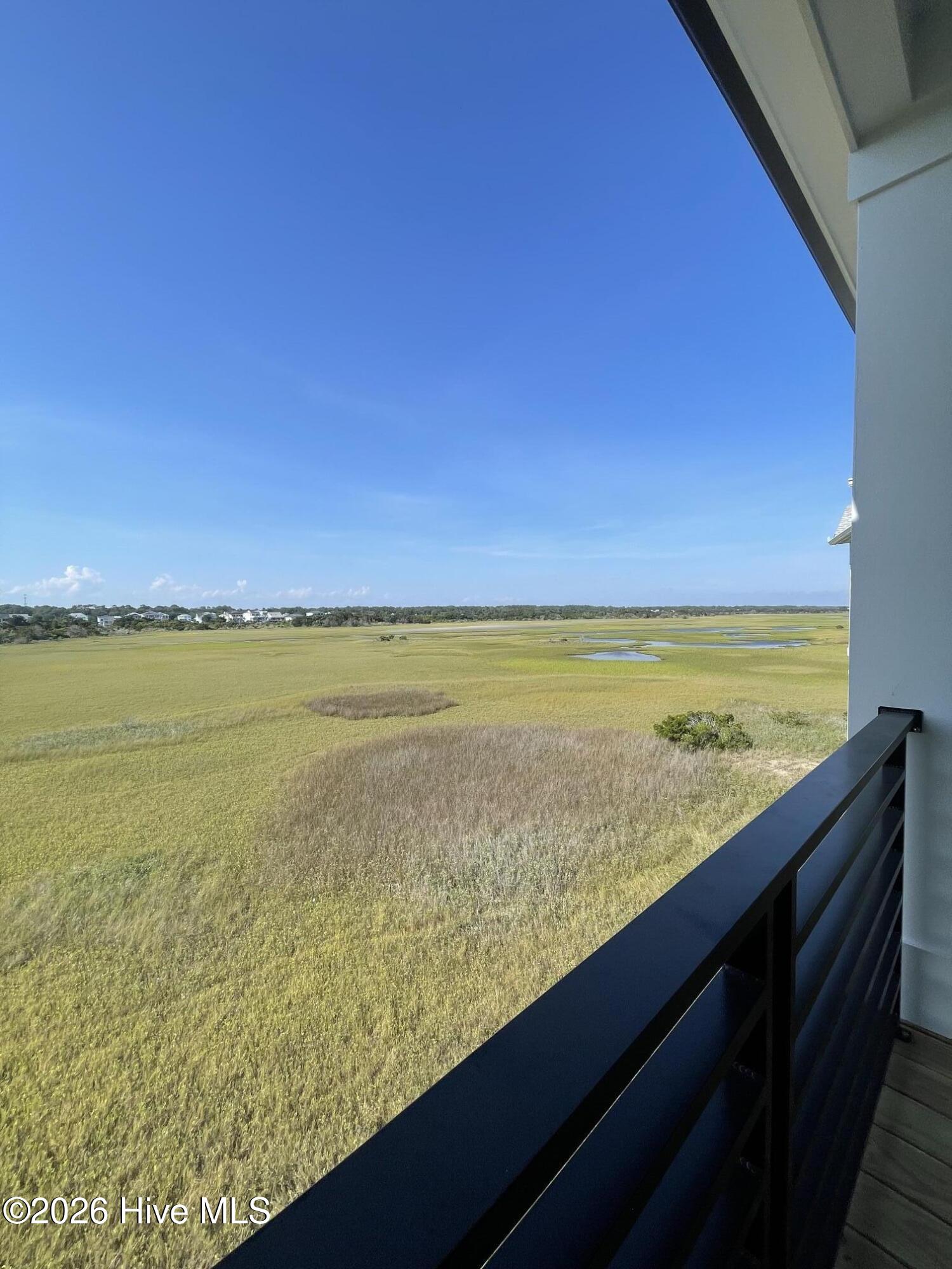 Exterior photo of 862 Ocean Boulevard W, Holden Beach, NC 28462. MLS: 100563036
