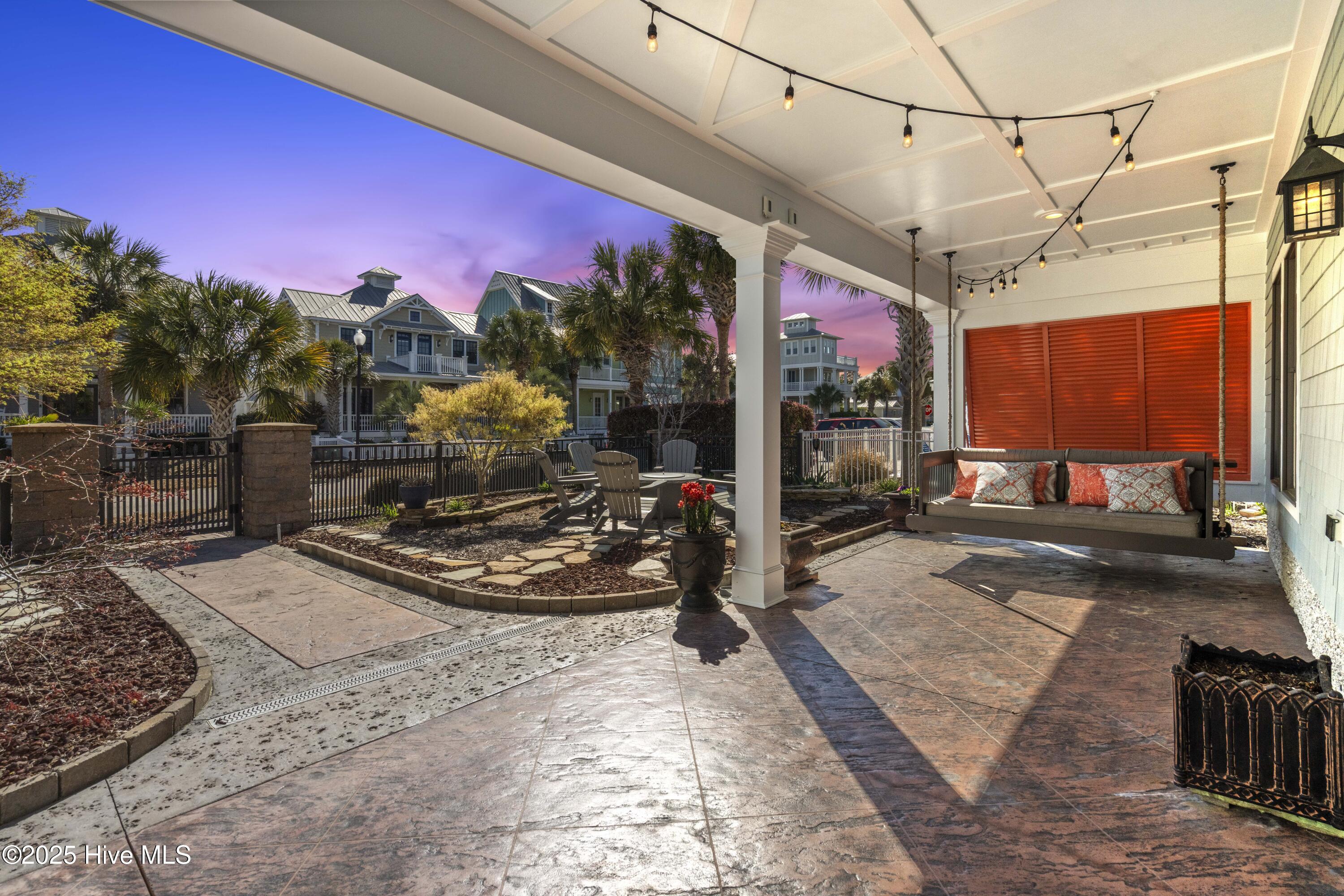 100498817 | Photo 90