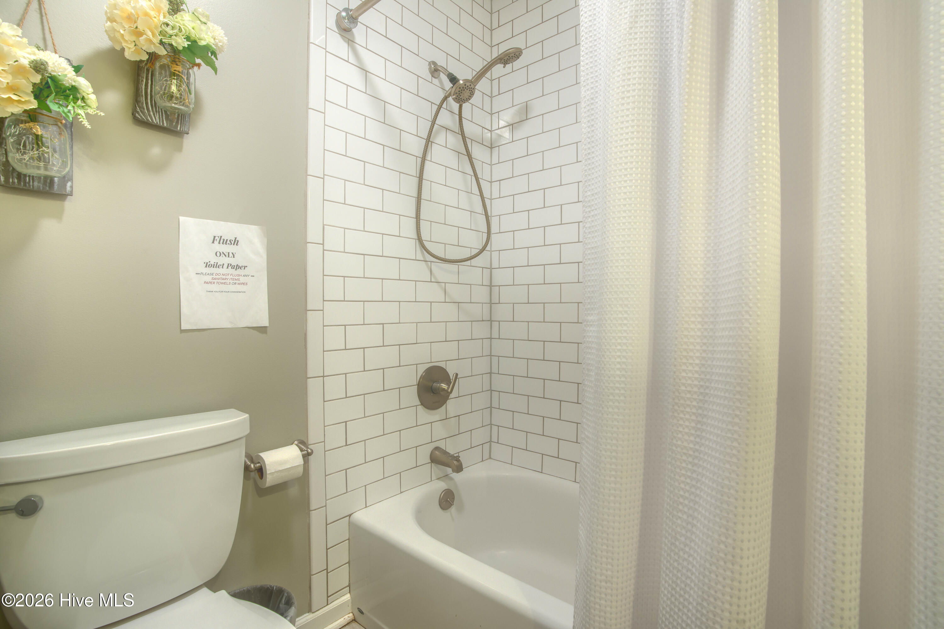 100559939 | Photo 21