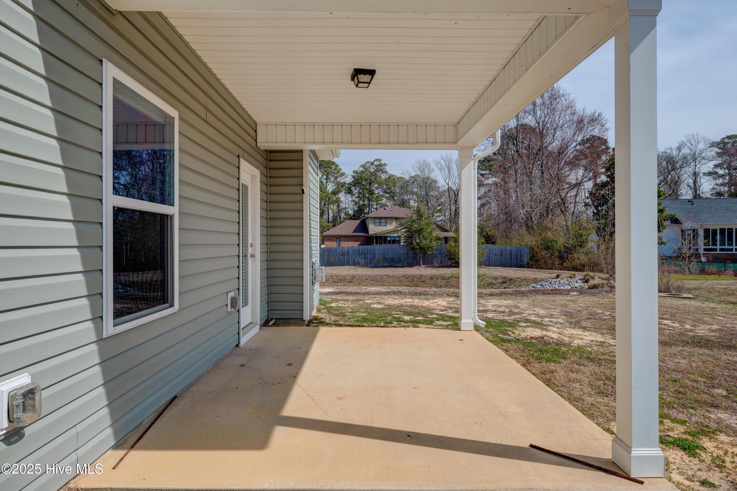 100491210 | Photo 38