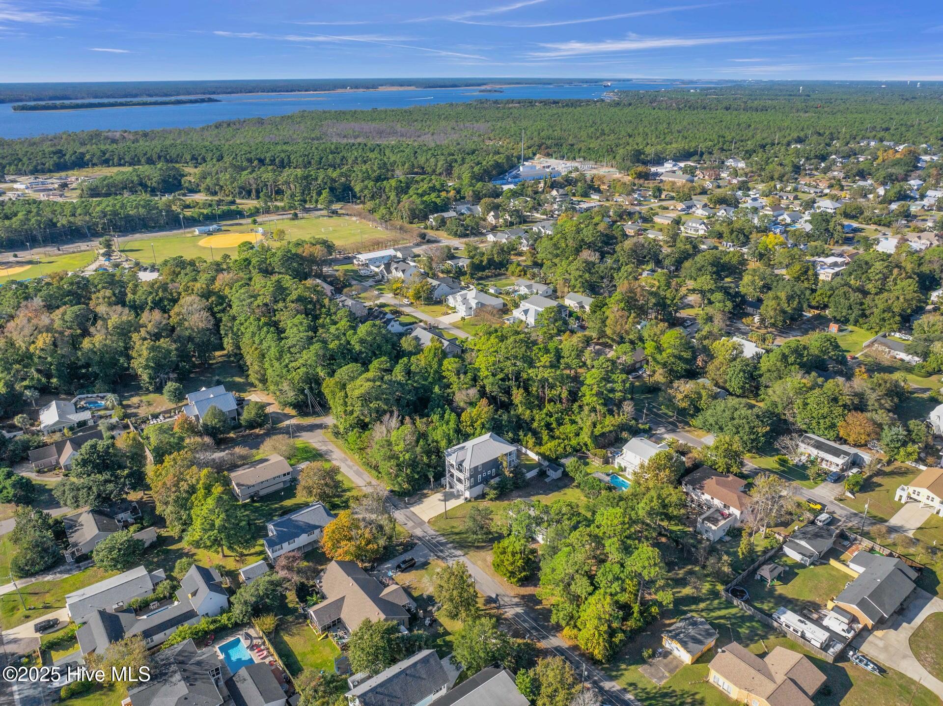 100539470 | Photo 51