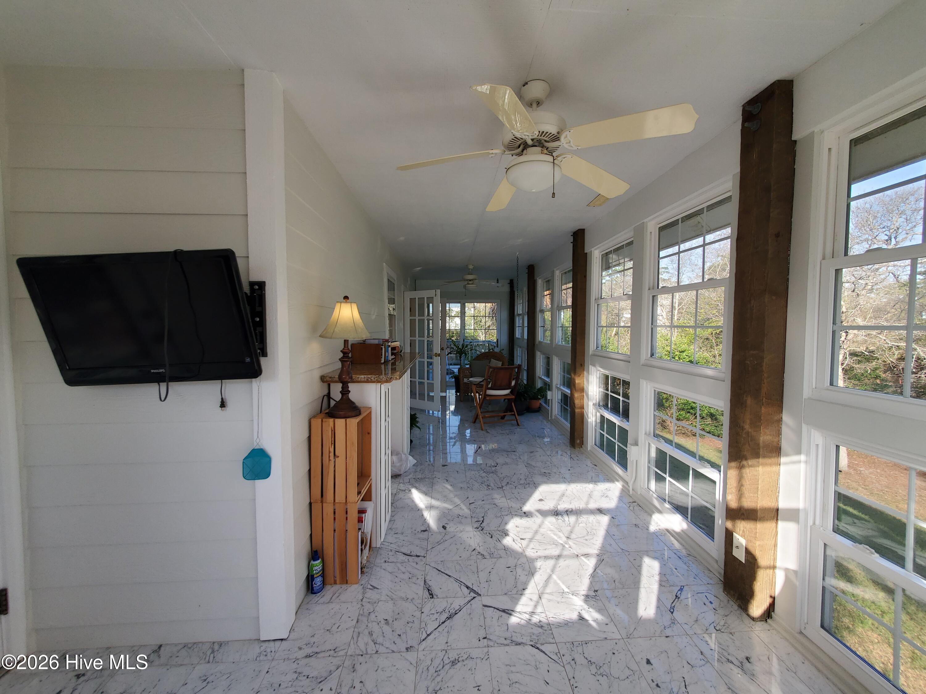 100560491 | Photo 34