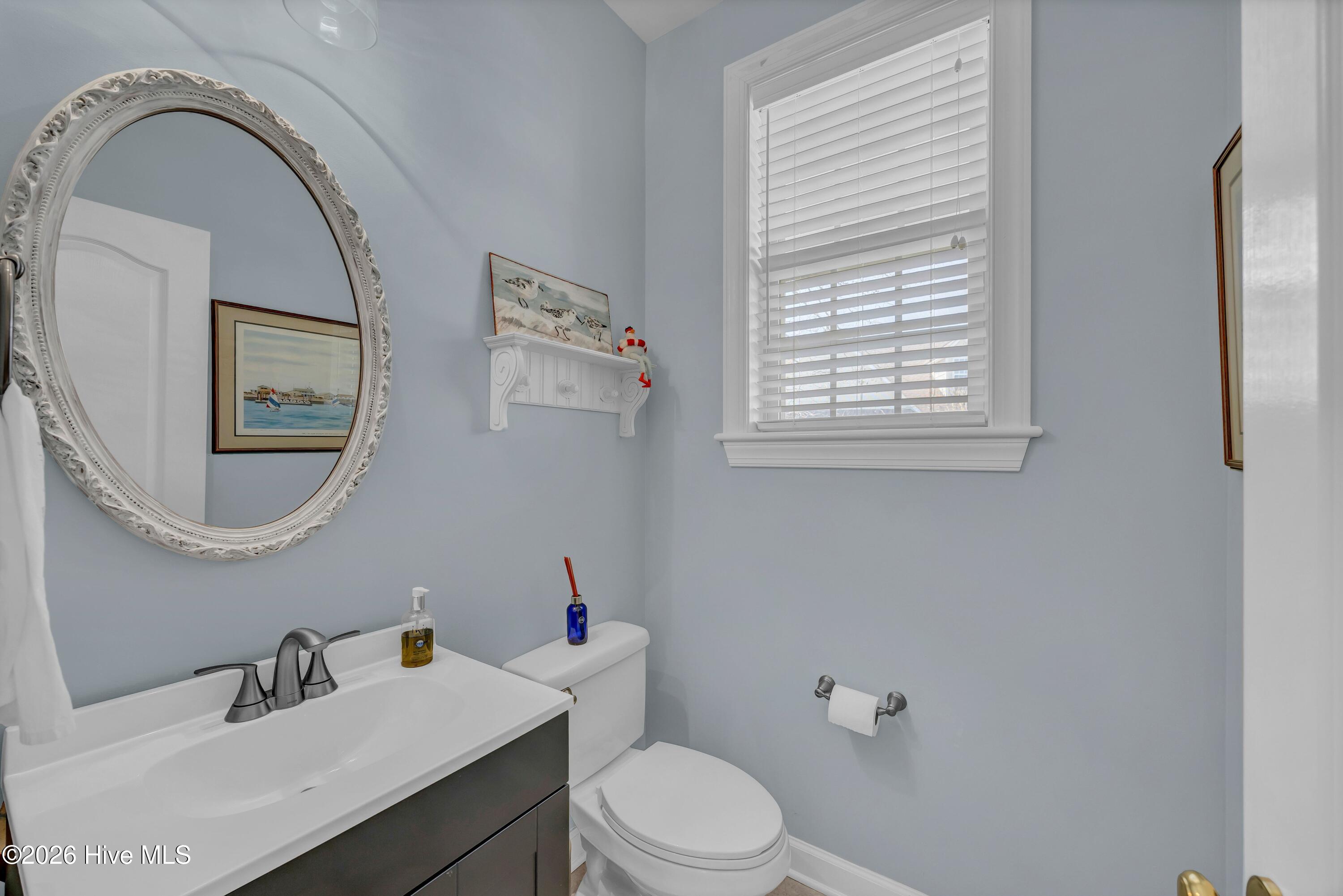 100561367 | Photo 15