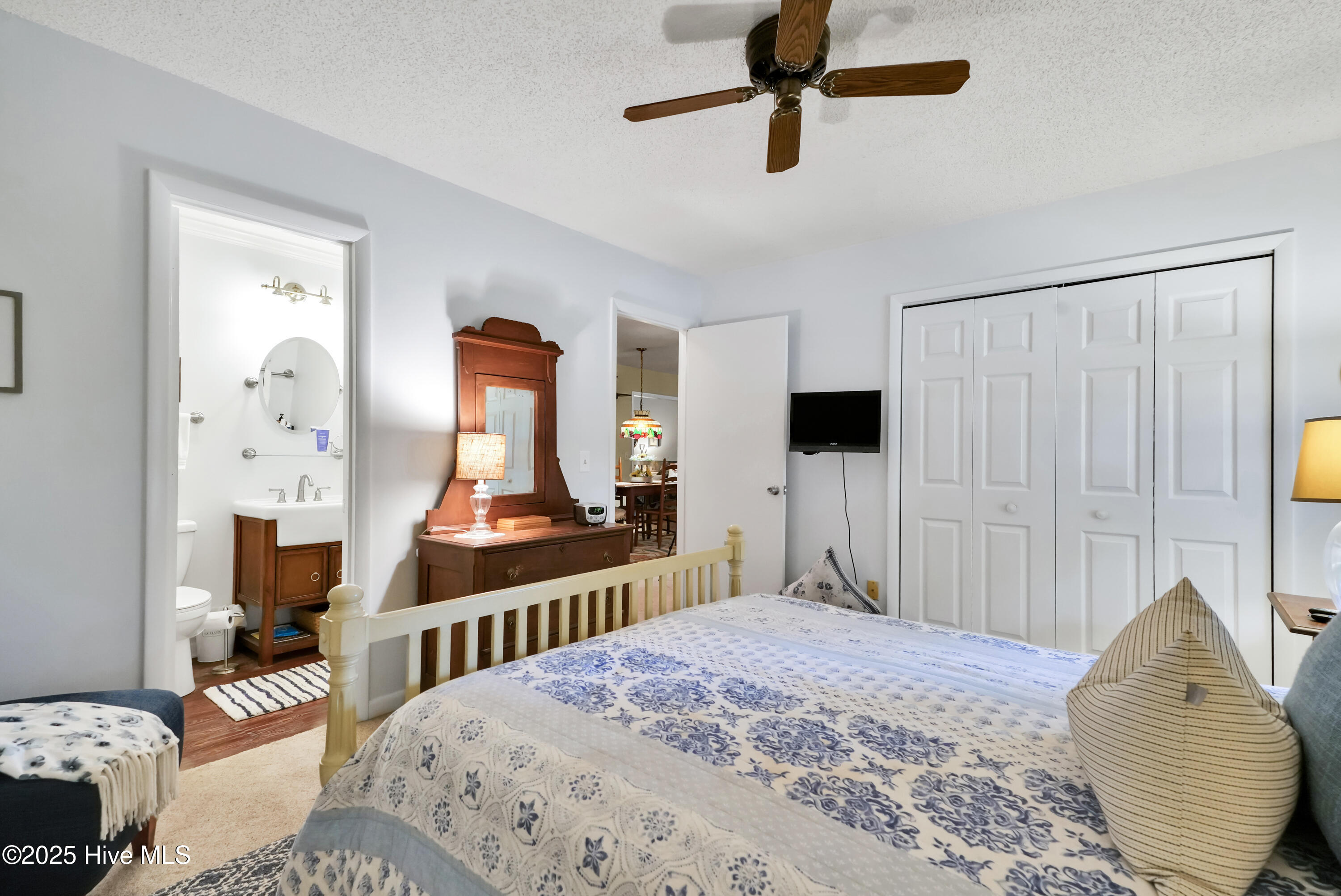 100538447 | Photo 26