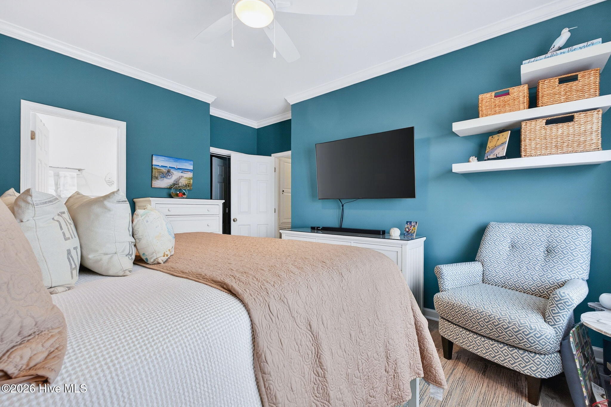 100553684 | Photo 27