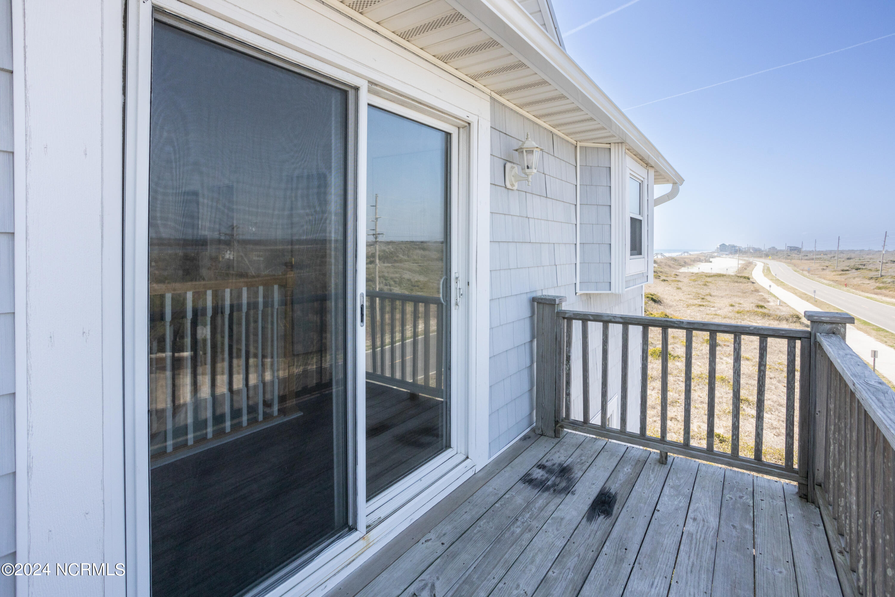 100569490 | Photo 36