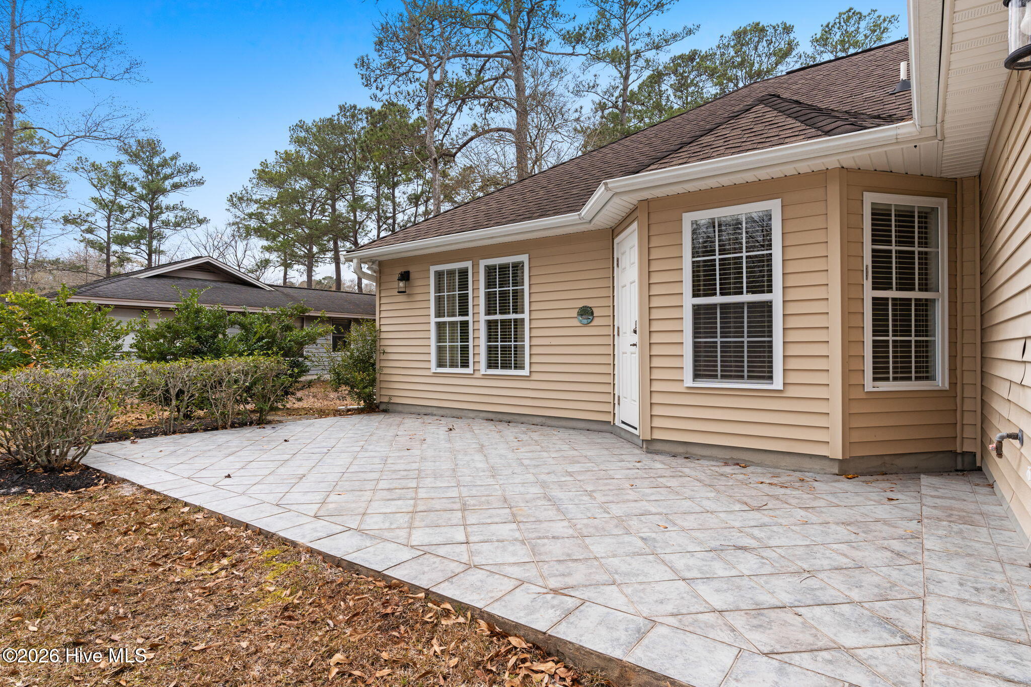 100549581 | Photo 48