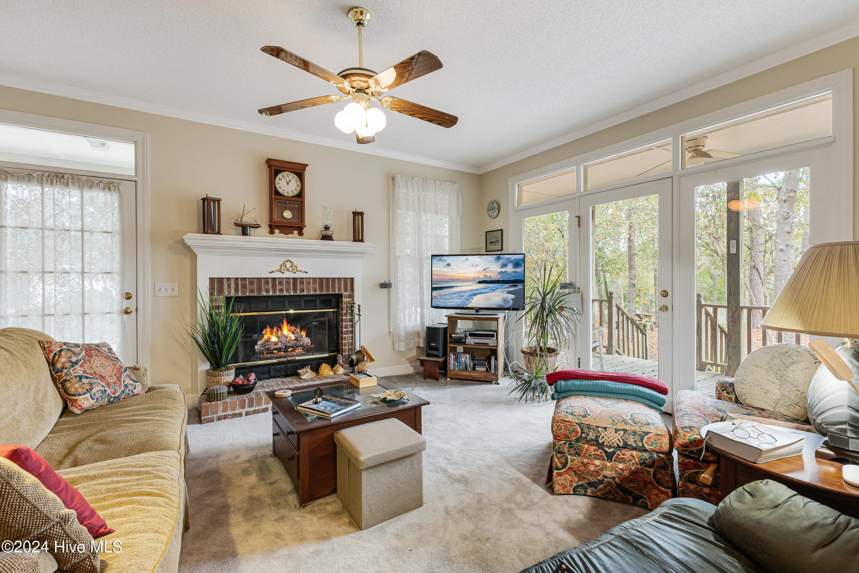 100478878 | Photo 15