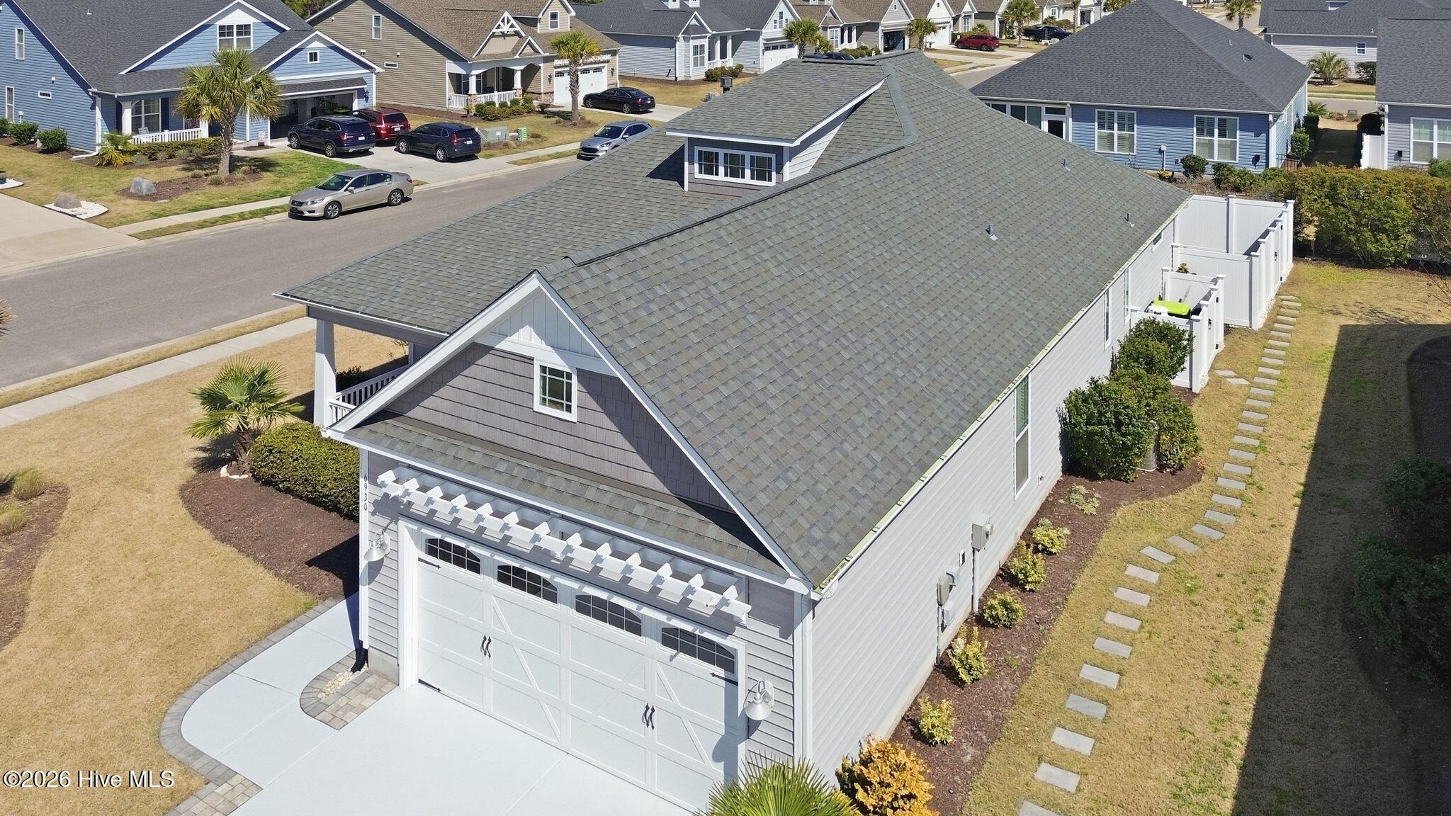 100559439 | Photo 79