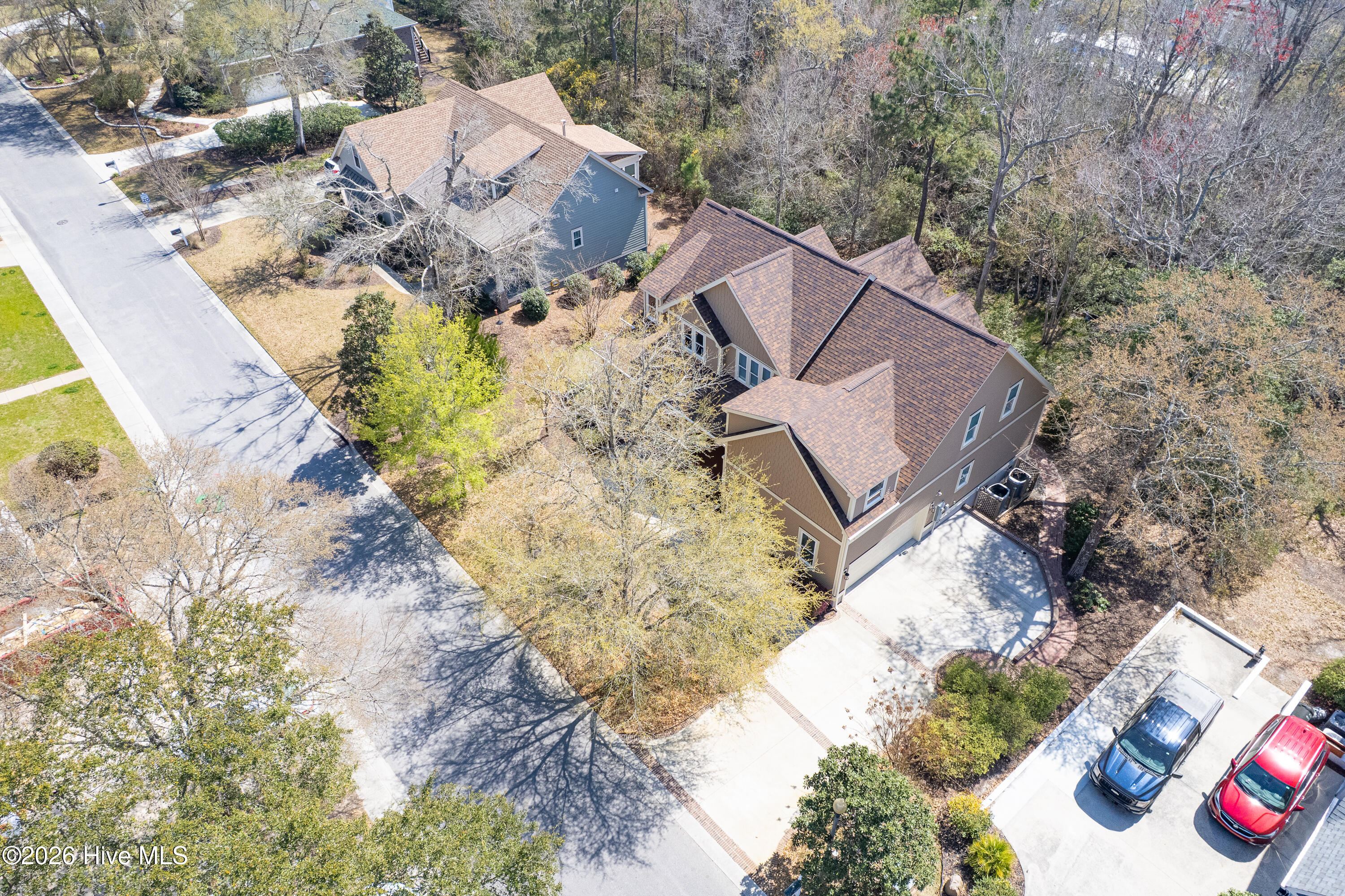 100563168 | Photo 54