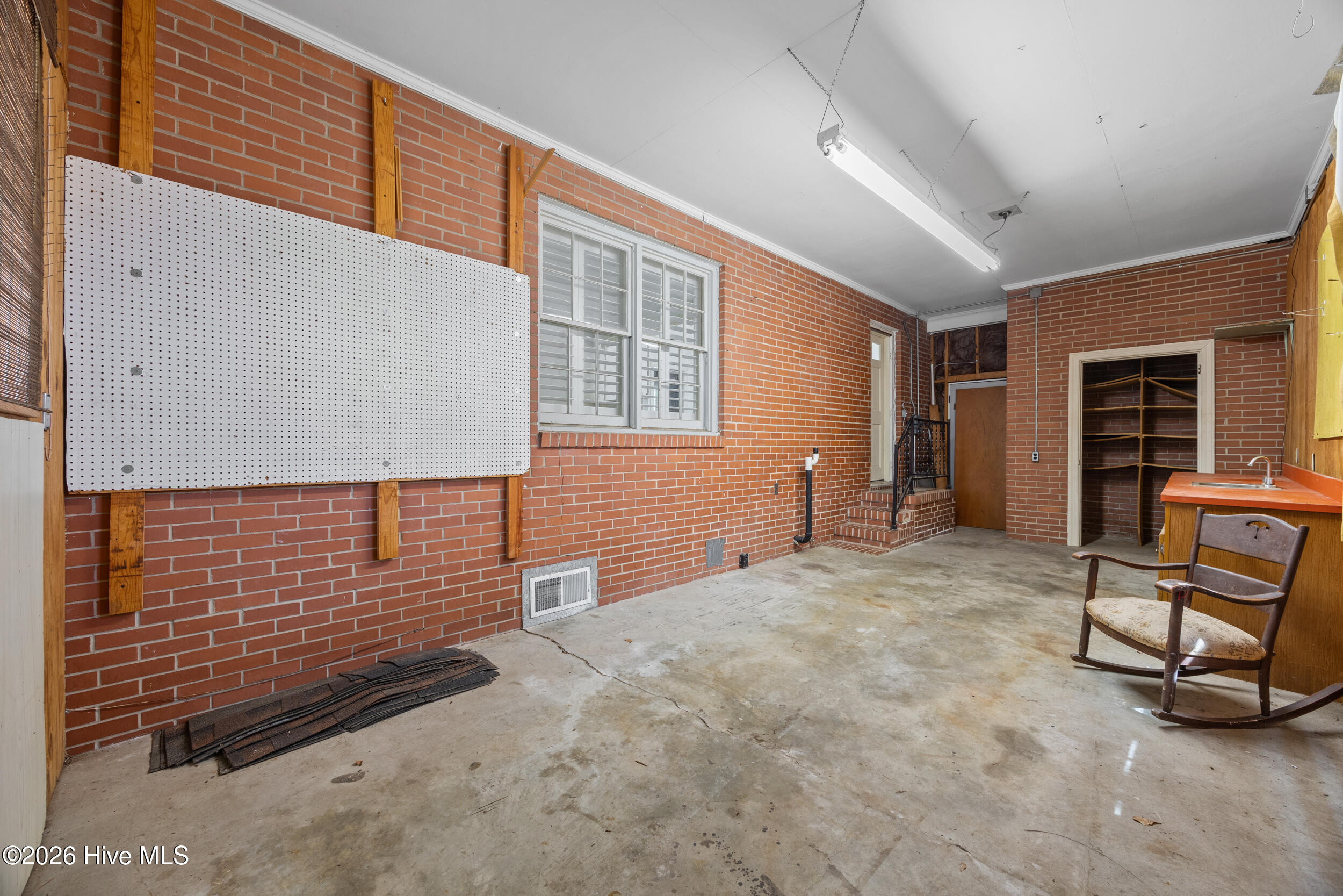 100564619 | Photo 33