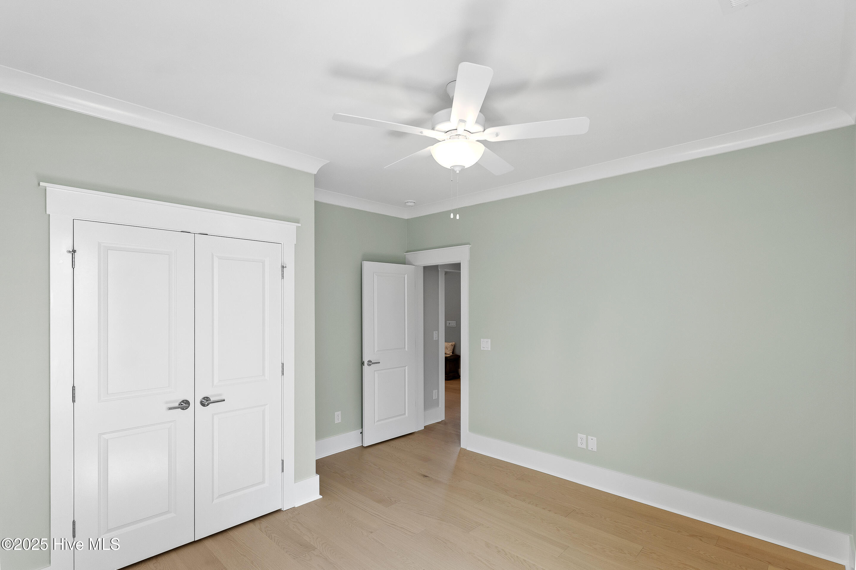 100471087 | Photo 36