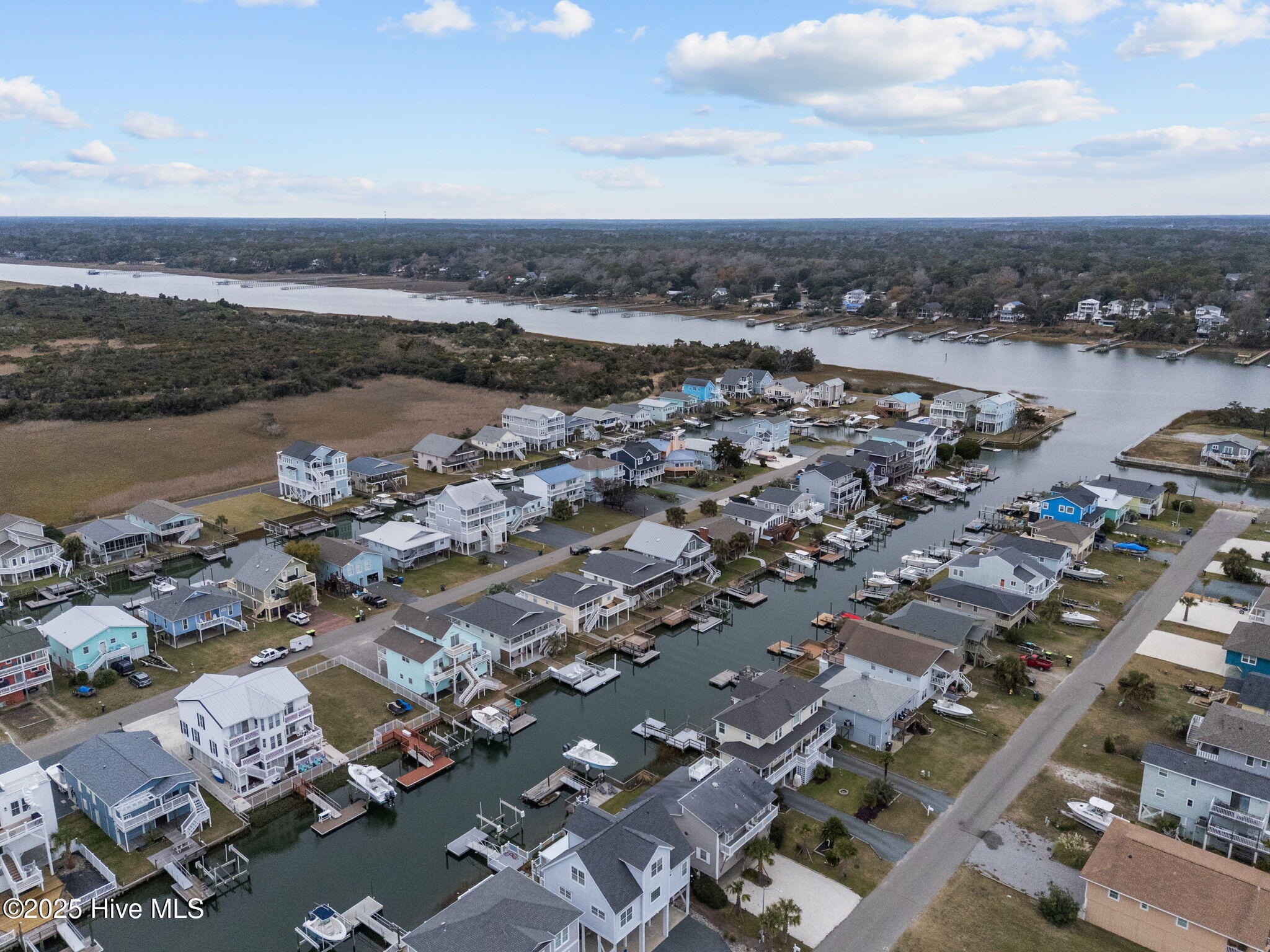 100542985 | Photo 19