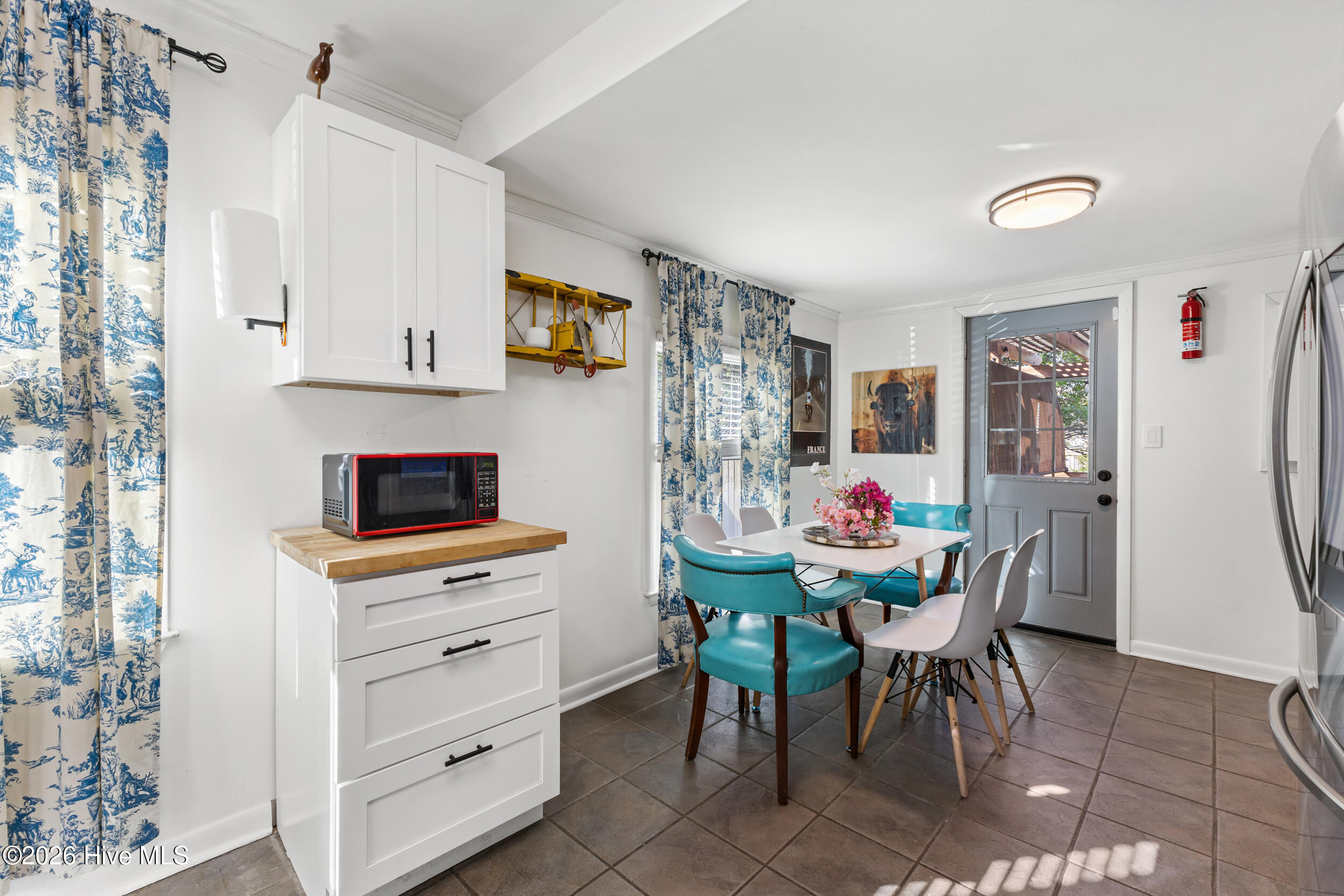 100567073 | Photo 11