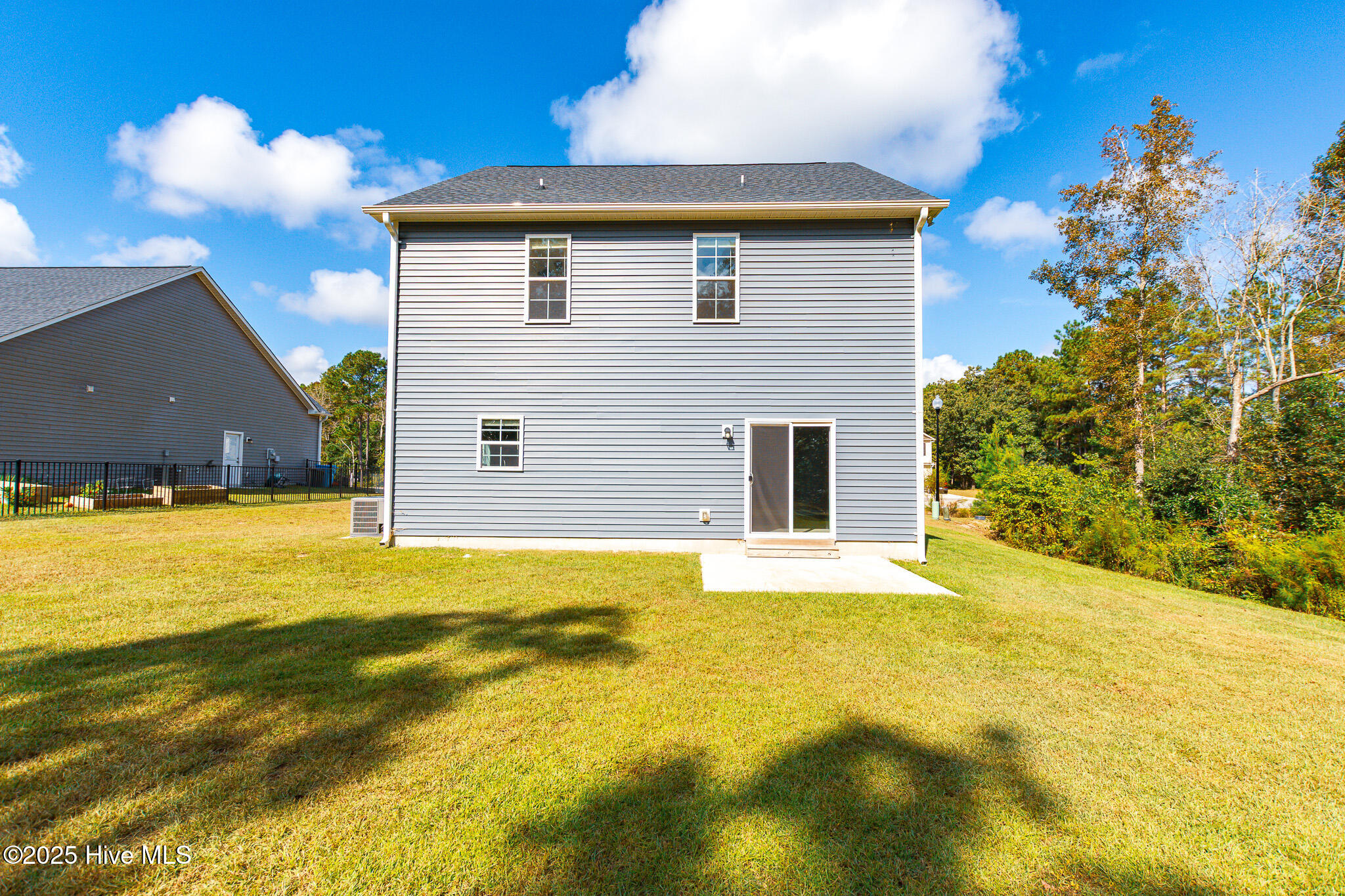 100531968 | Photo 41