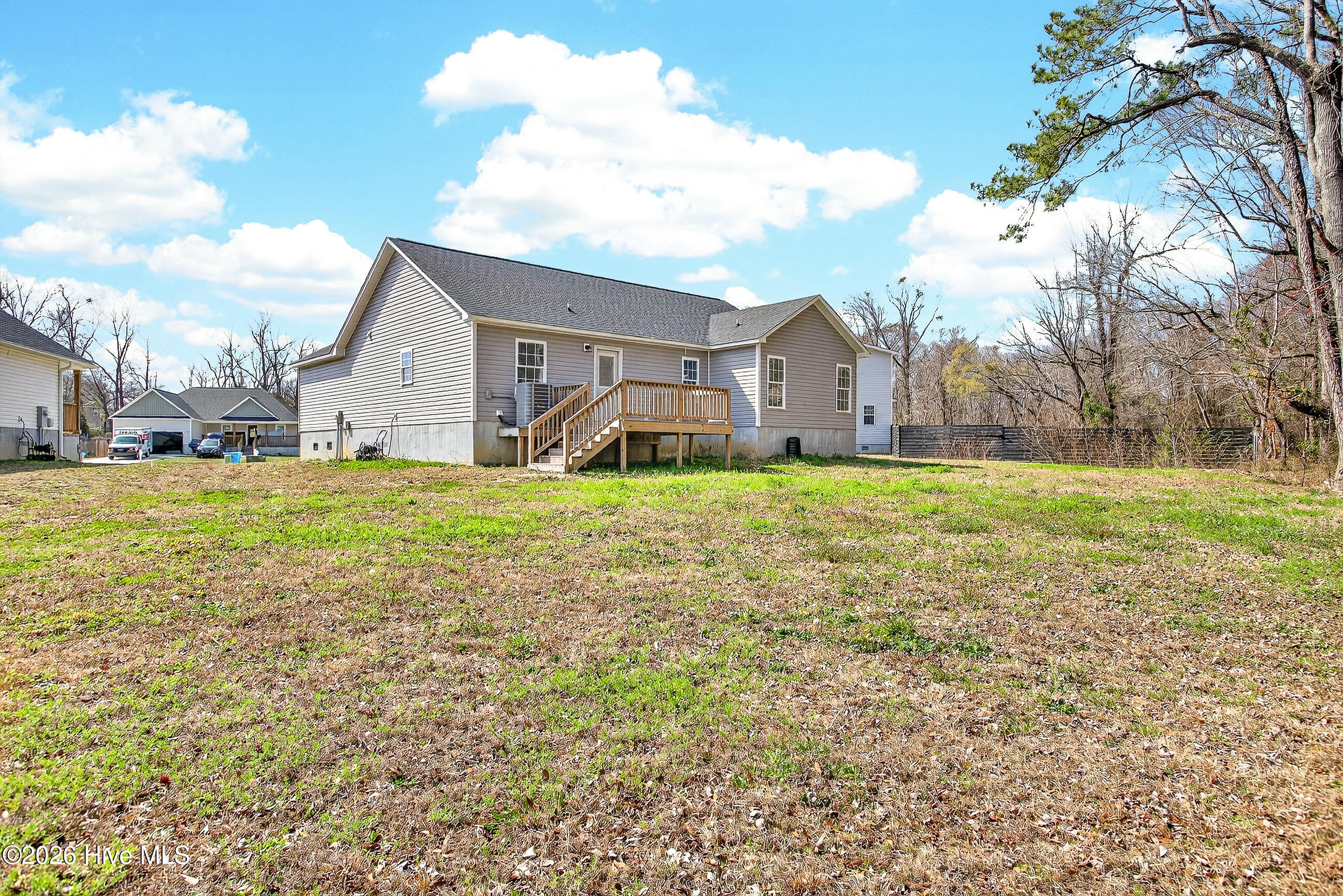 100558992 | Photo 24