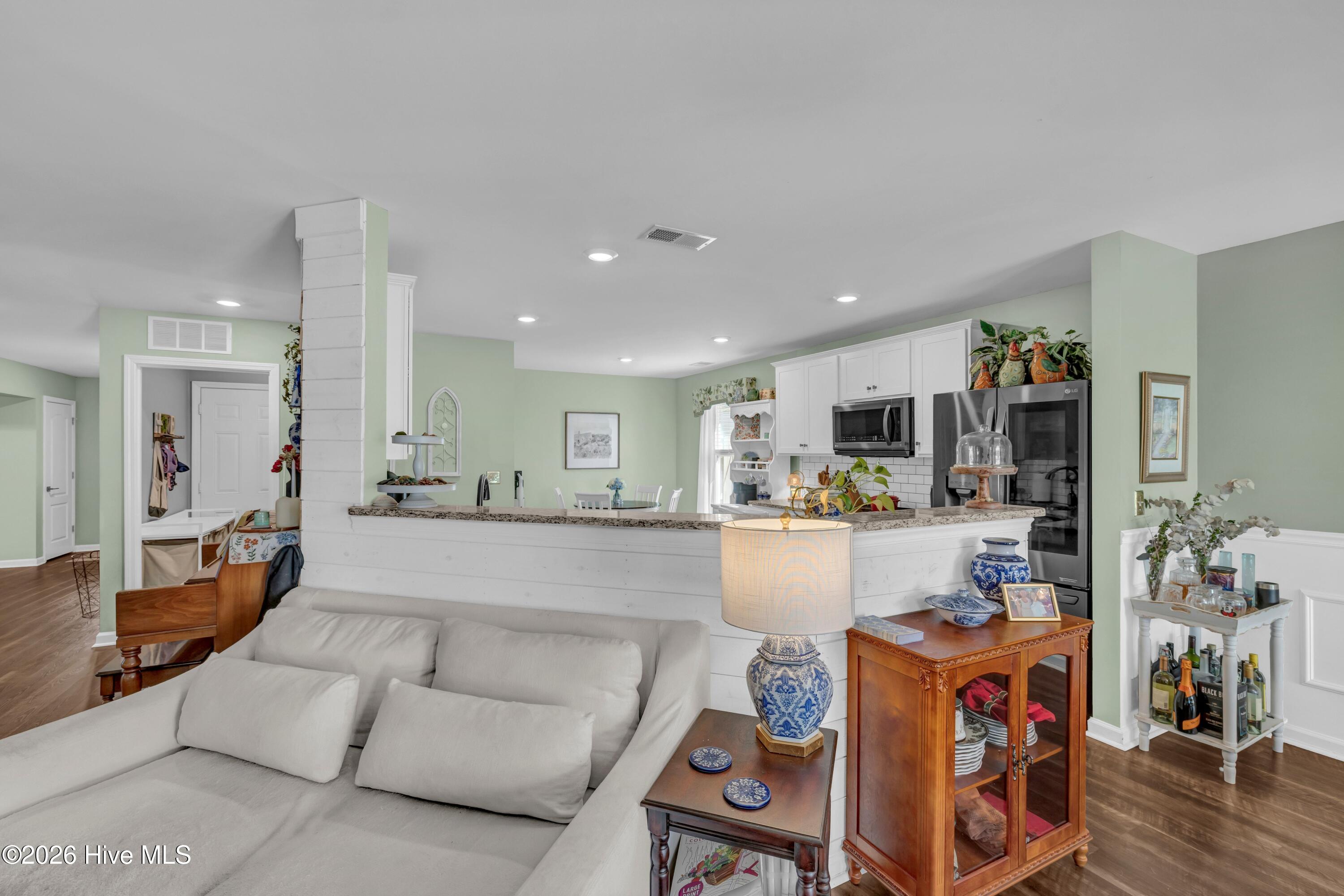 100551706 | Photo 10