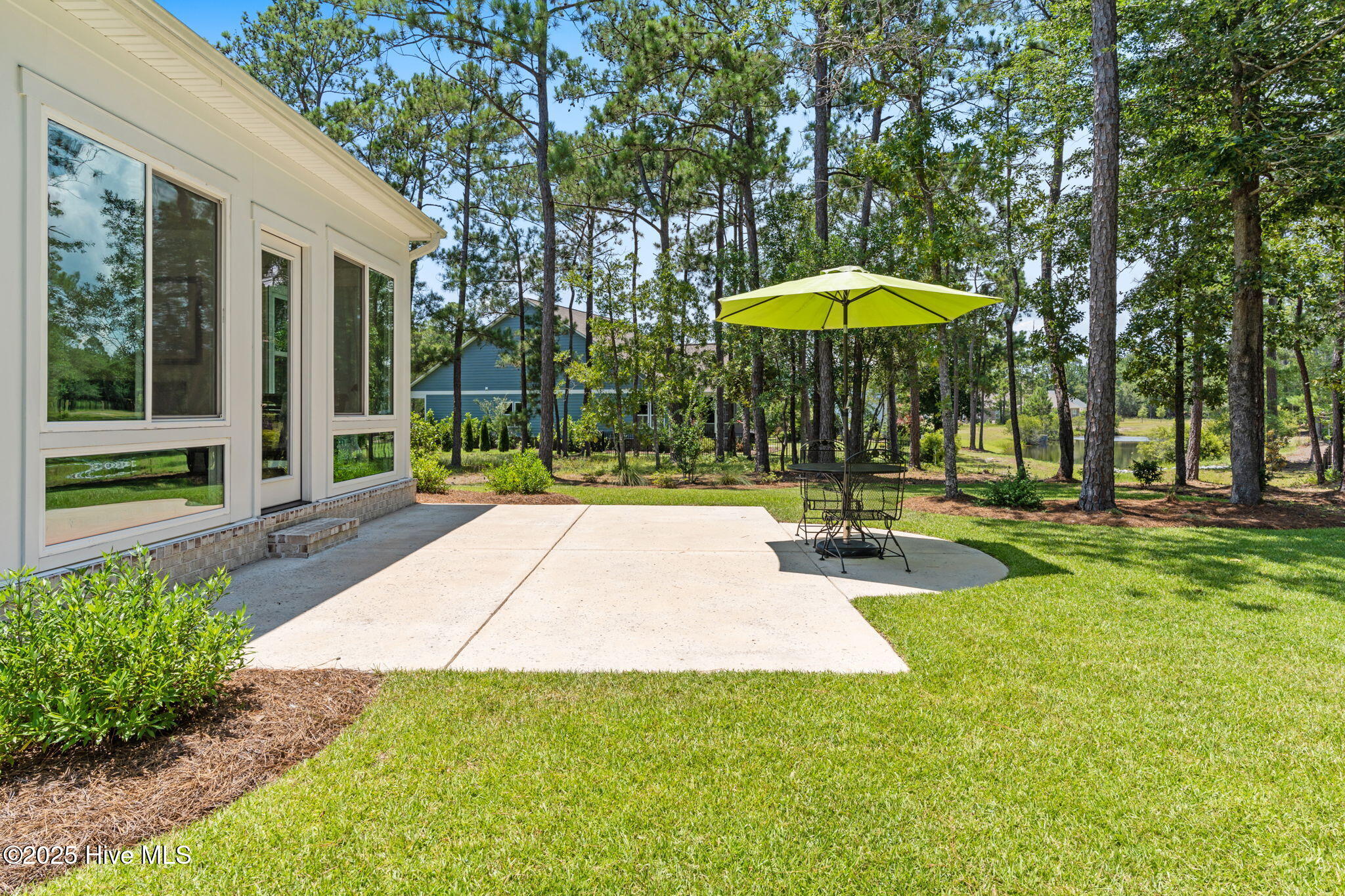 100516887 | Photo 75