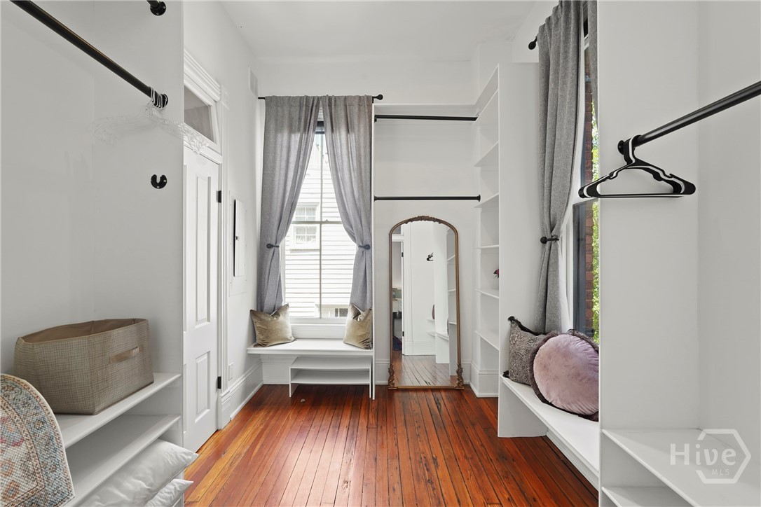 415 Whitaker Street, Savannah, GA, 31401