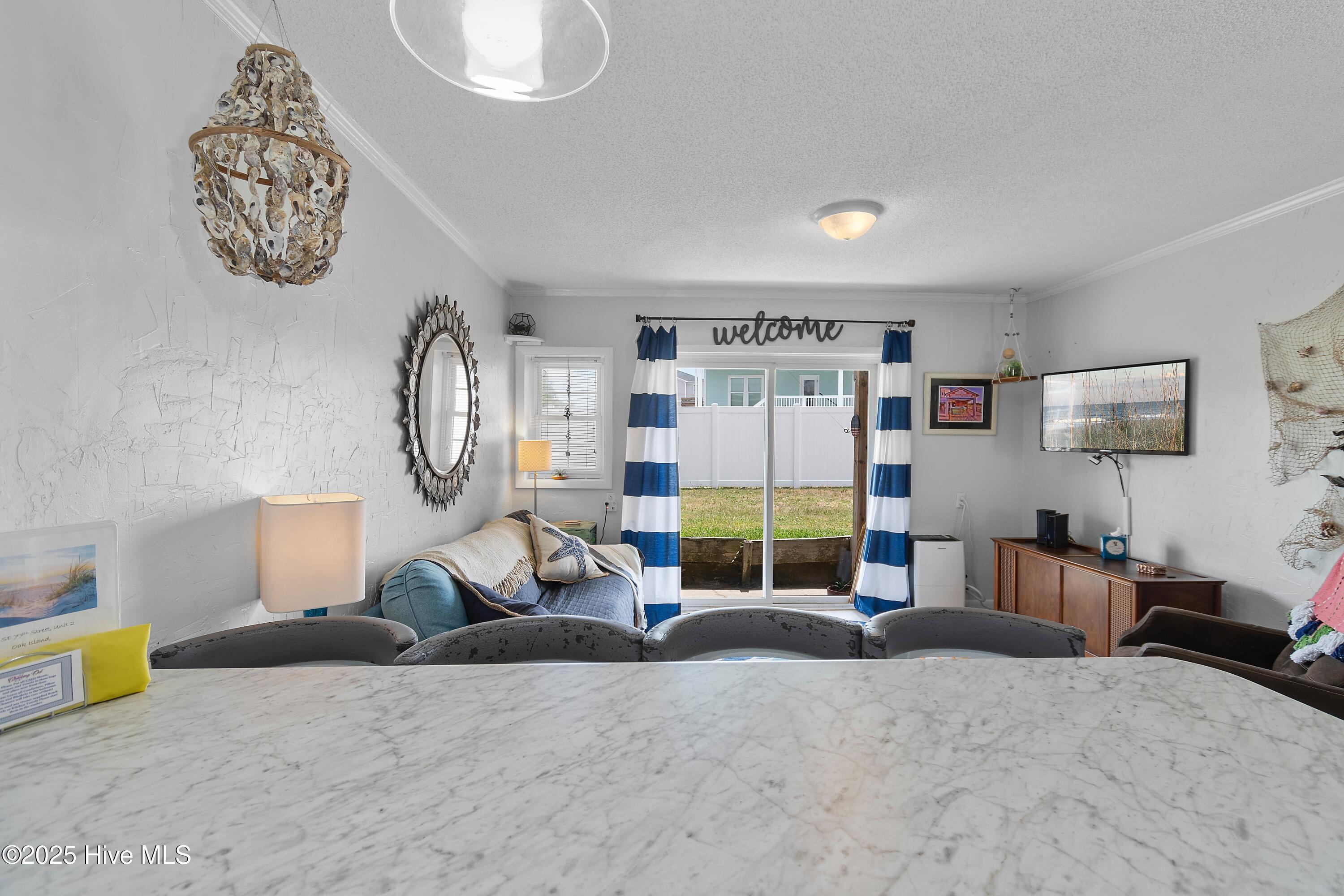 100564186 | Photo 14