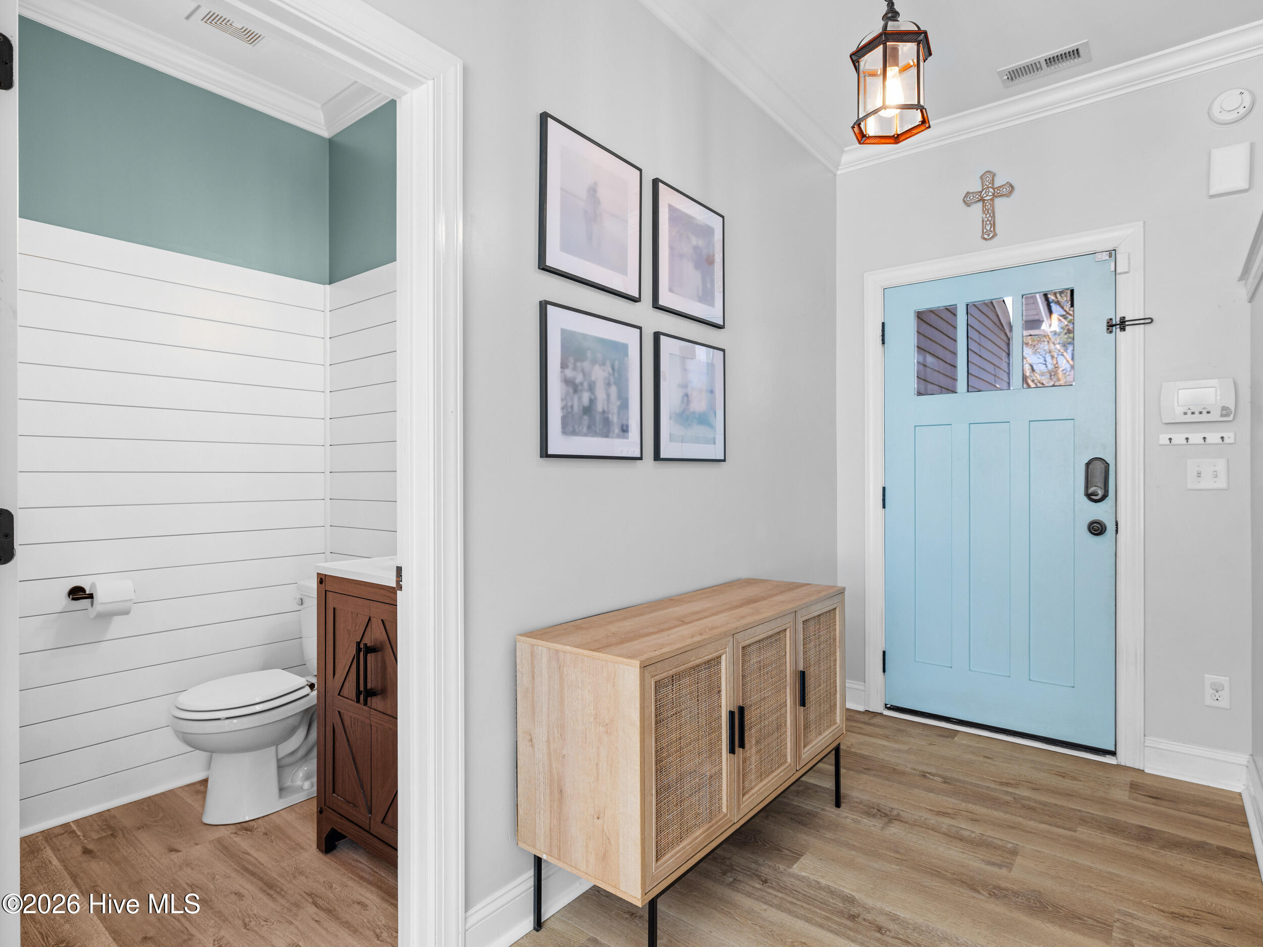 100566633 | Photo 17