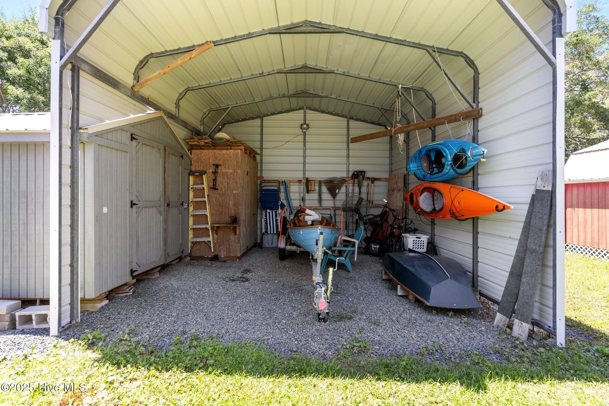 100509442 | Photo 38