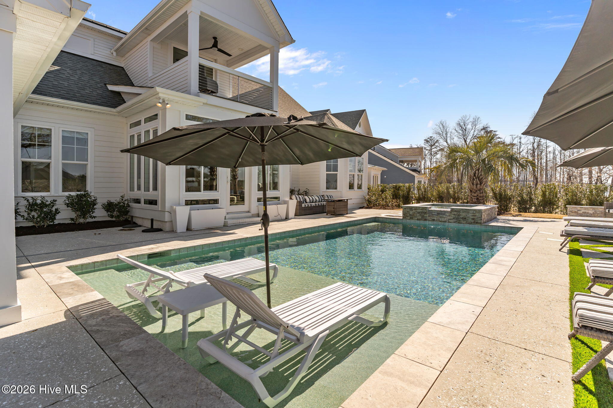 100554448 | Photo 44