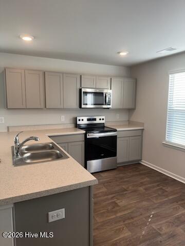 100565912 | Photo 14