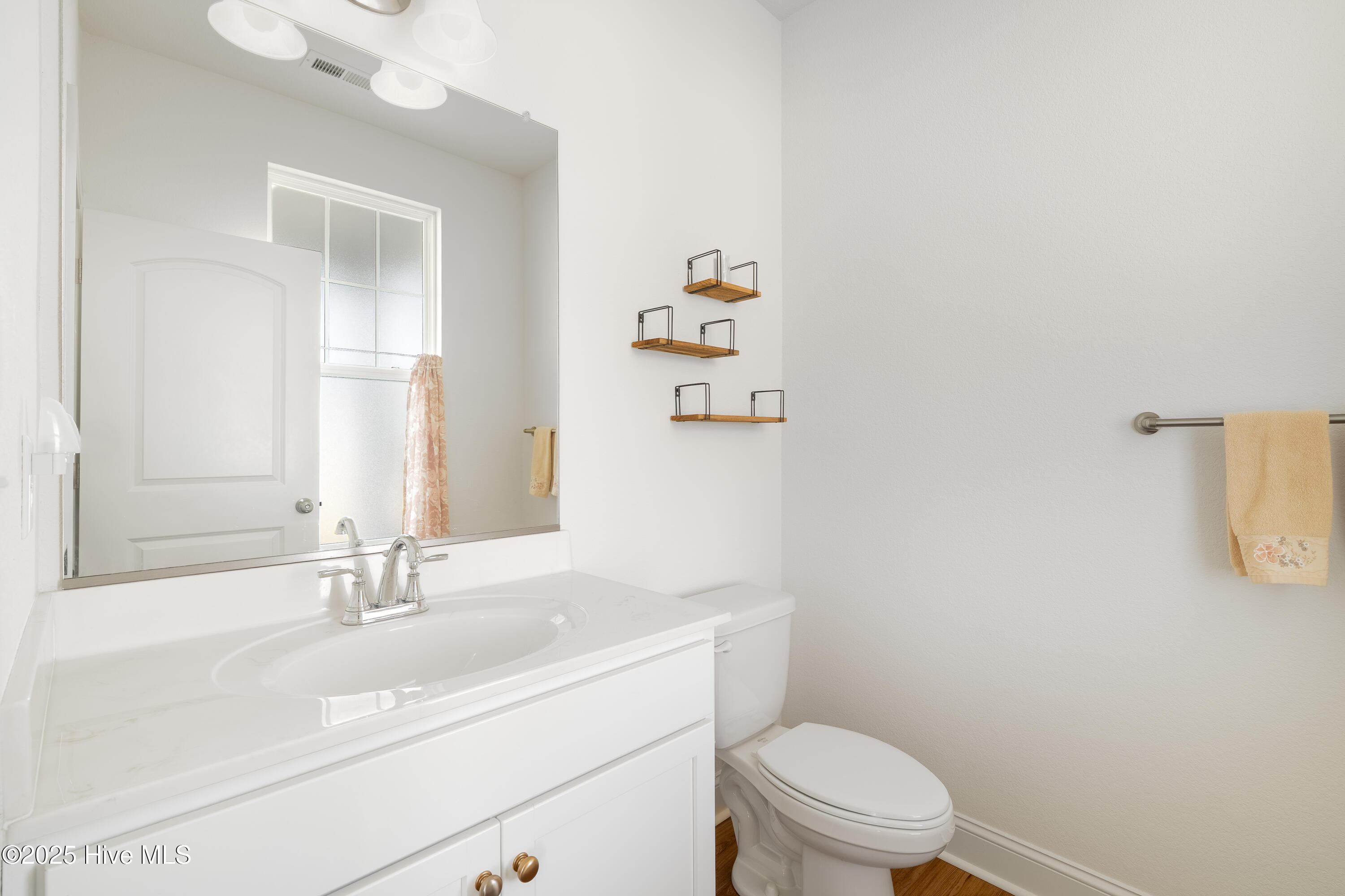 300 Farmstead Loop, Moyock, NC, 27958