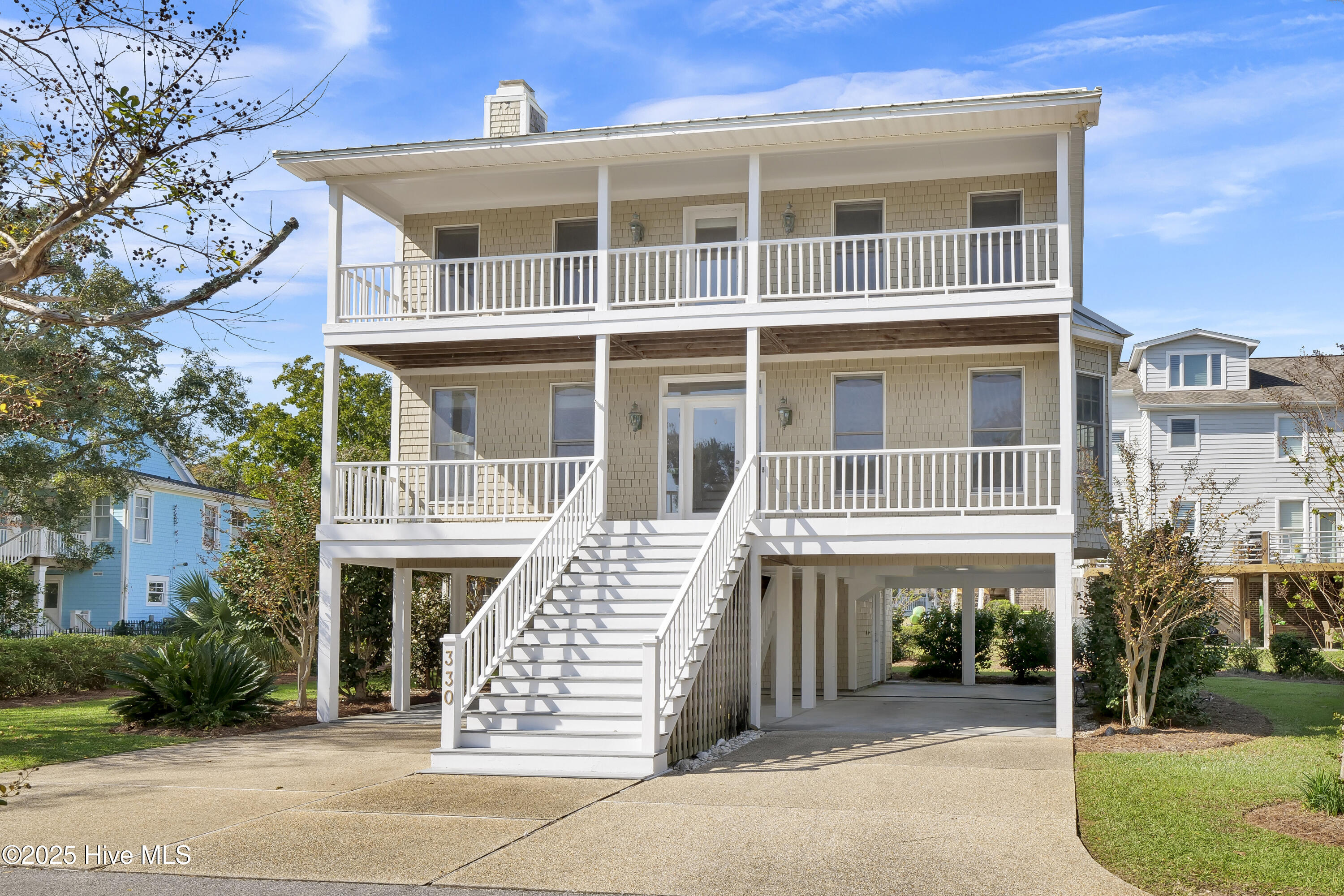 100540971 | Photo 61