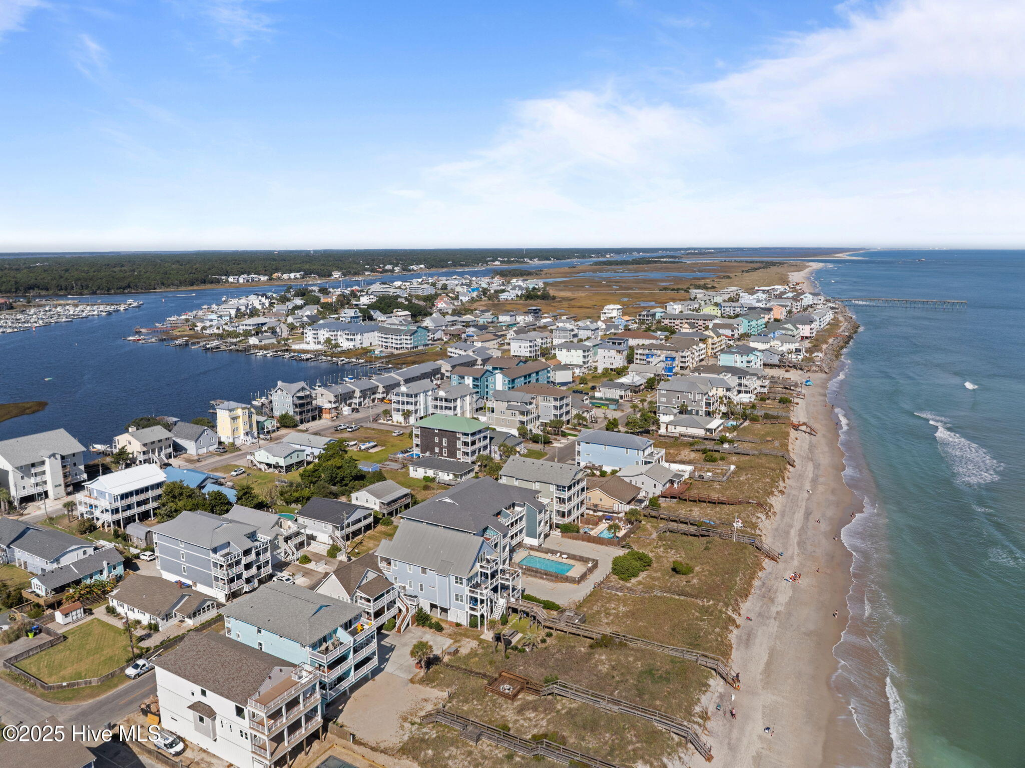 100538407 | Photo 44