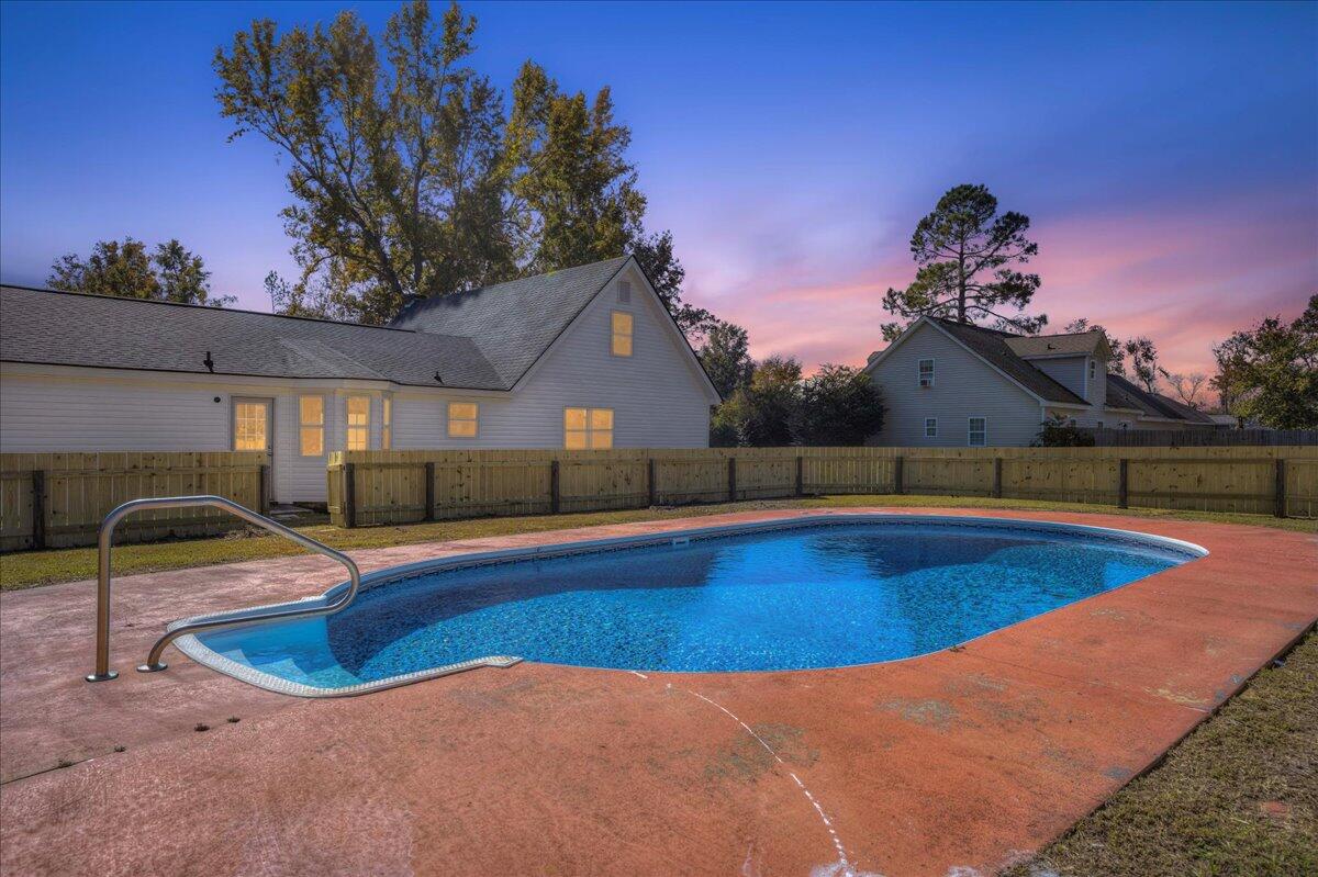 Homes for sale in Waynesboro, GA | 158 Live Oak Dr, Waynesboro, GA 30830 | MLS# 549147