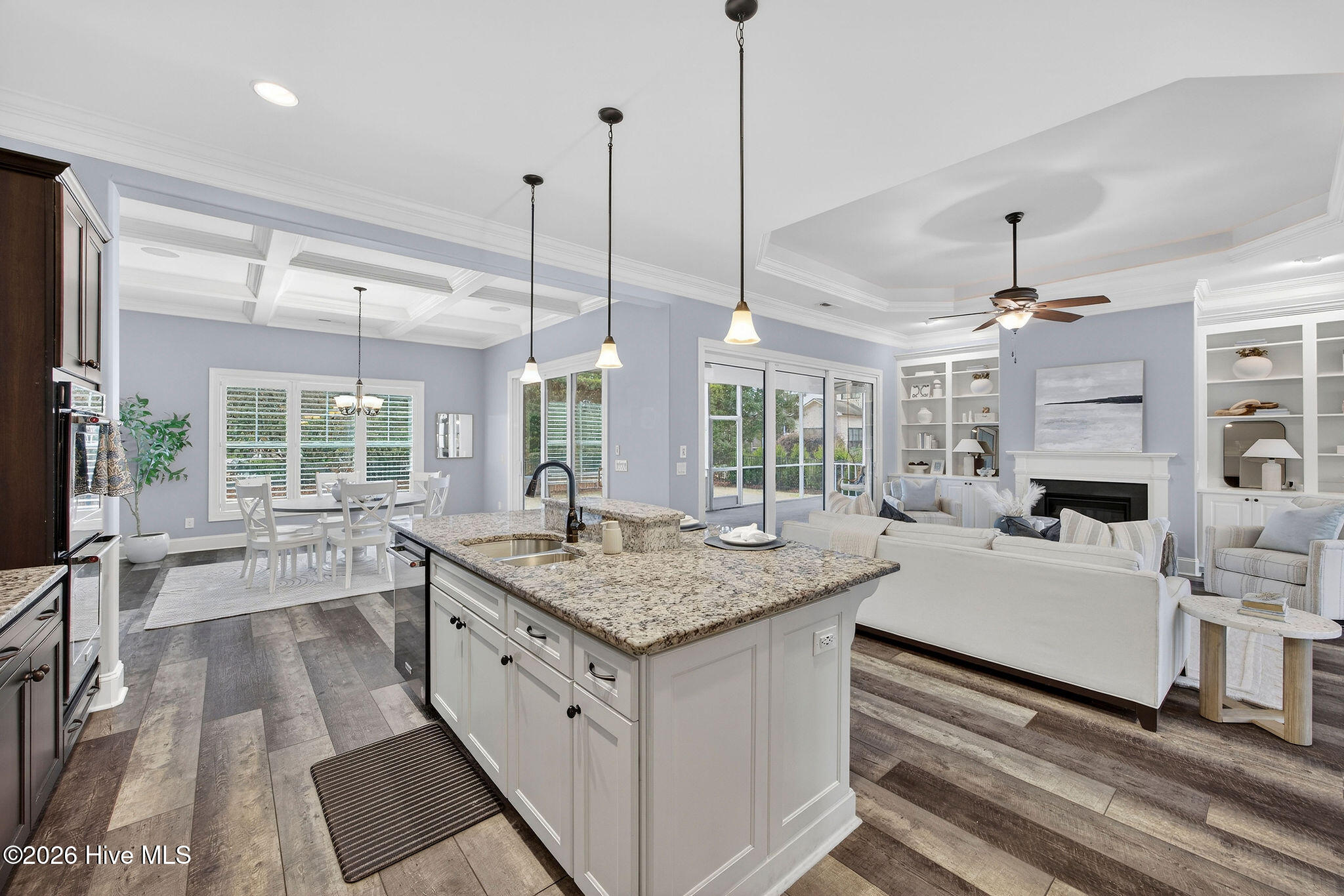 100559766 | Photo 17