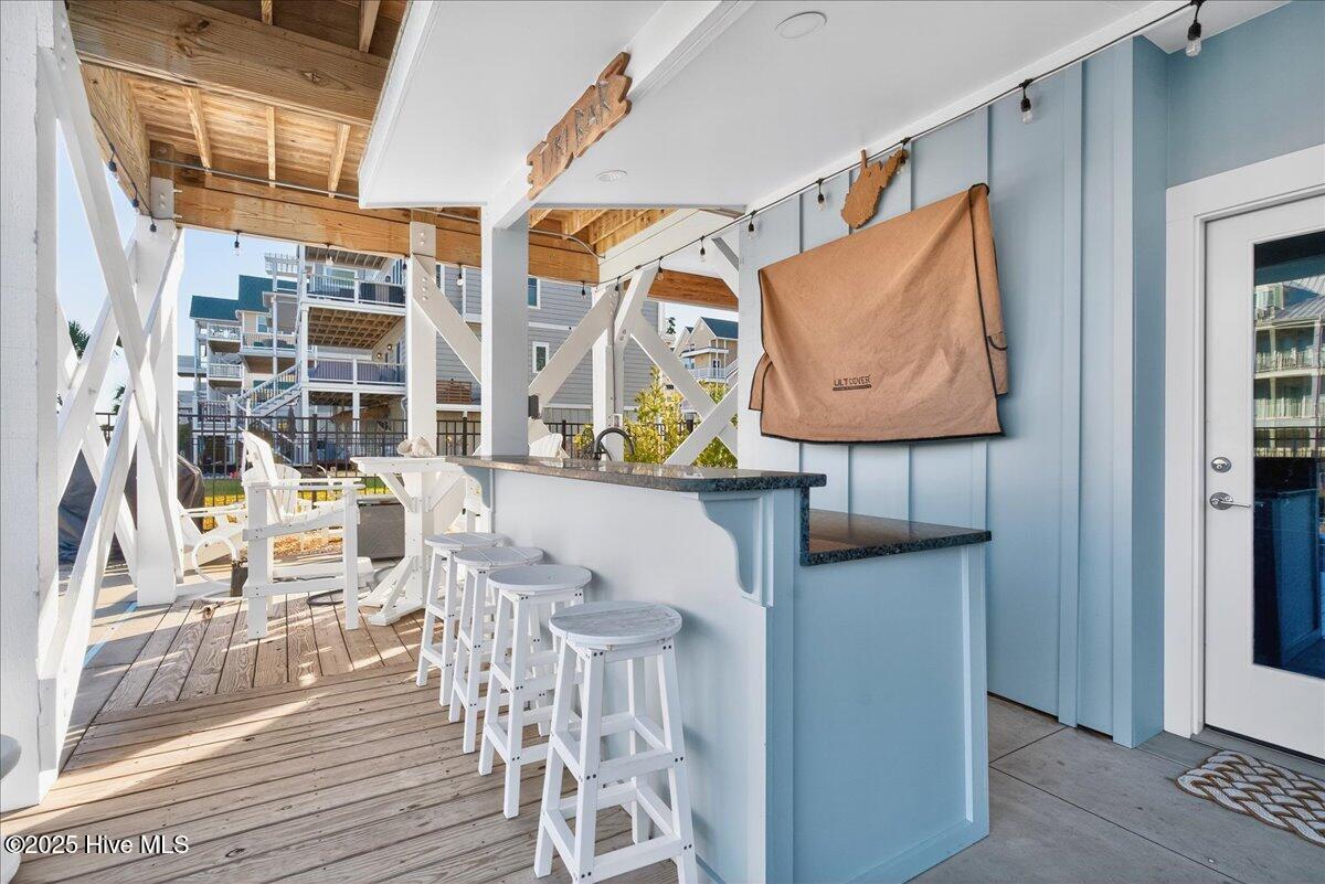 100544766 | Photo 45