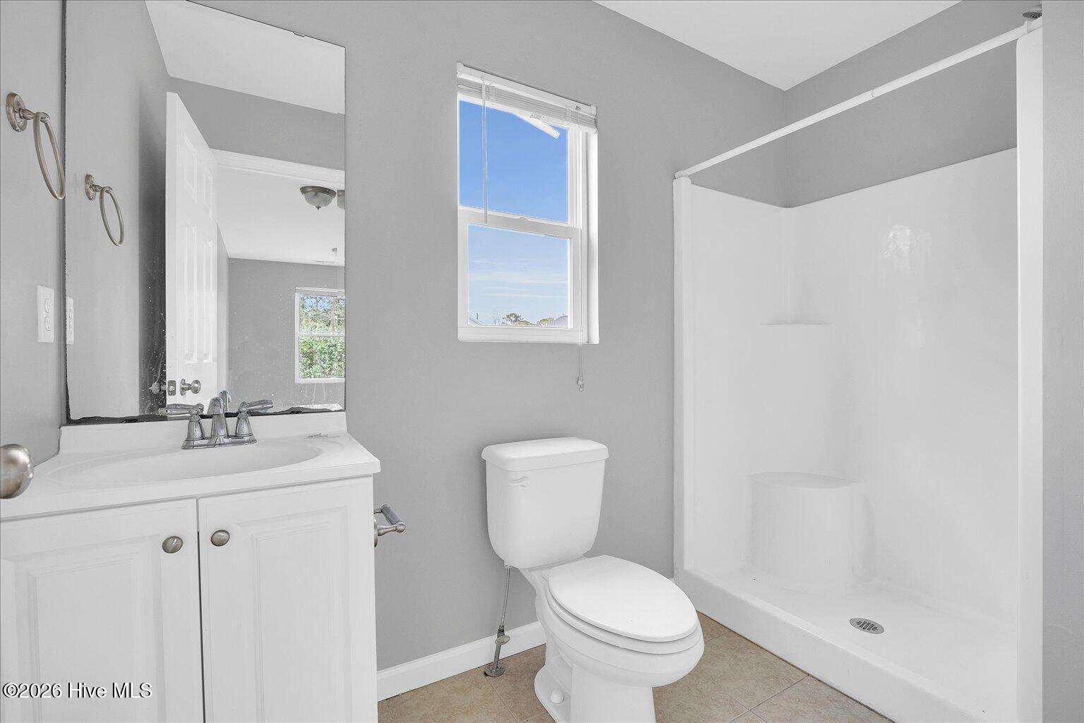 100560546 | Photo 46