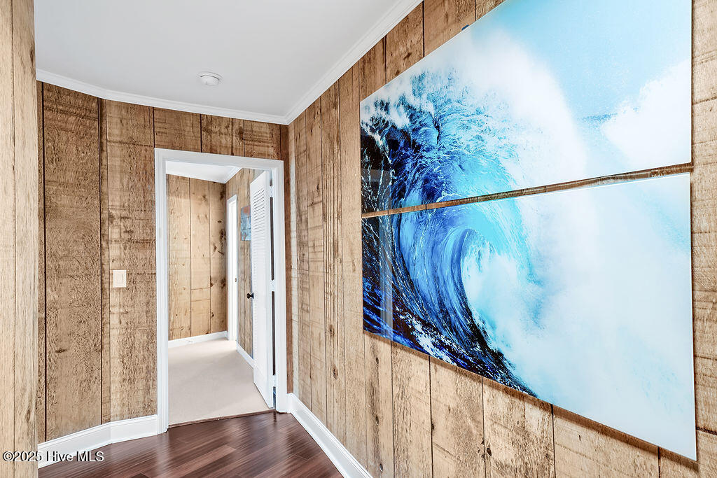 100508979 | Photo 78