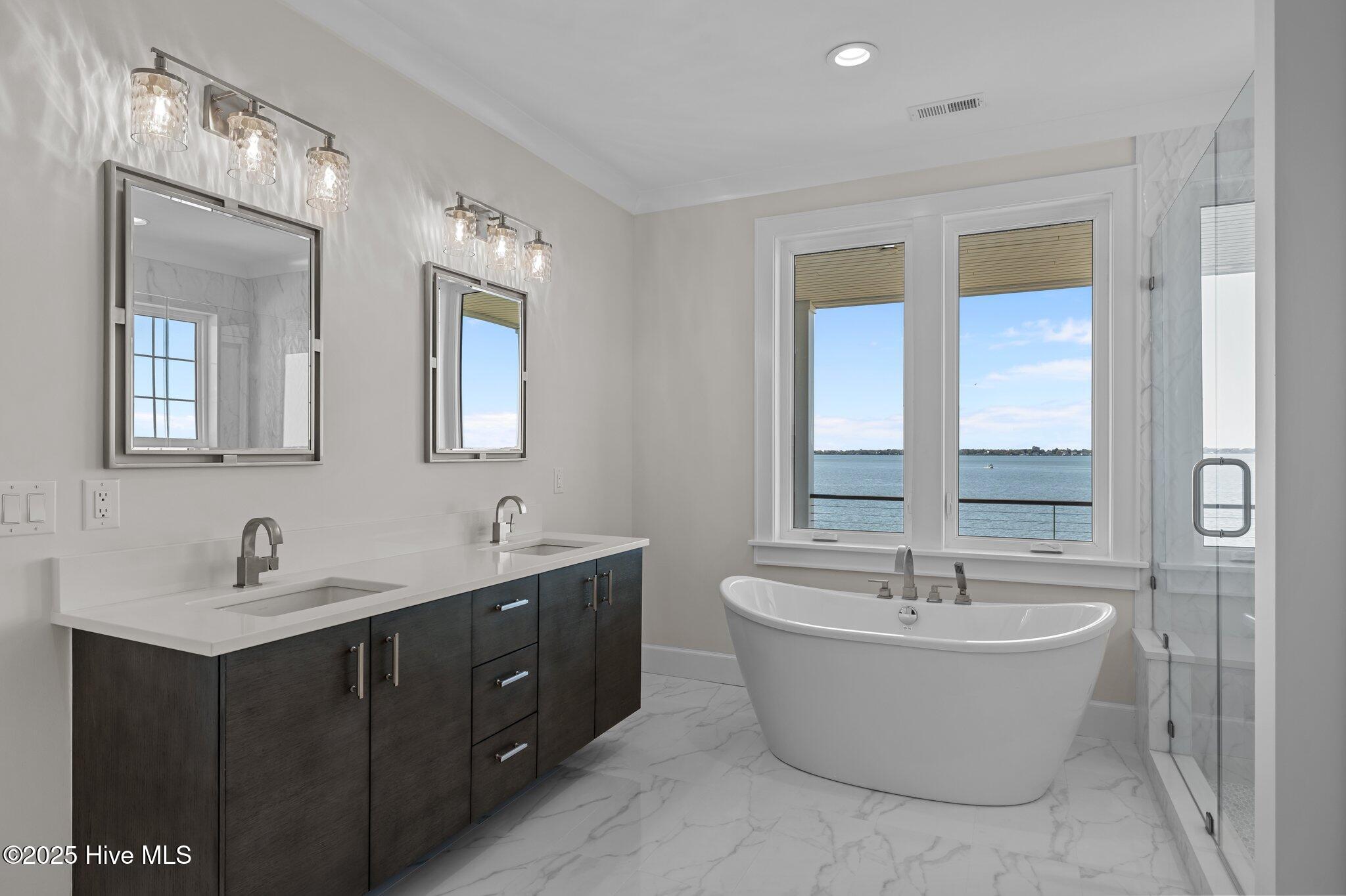 4737 S S Shore Dr Drive, Morehead City, NC, 28557