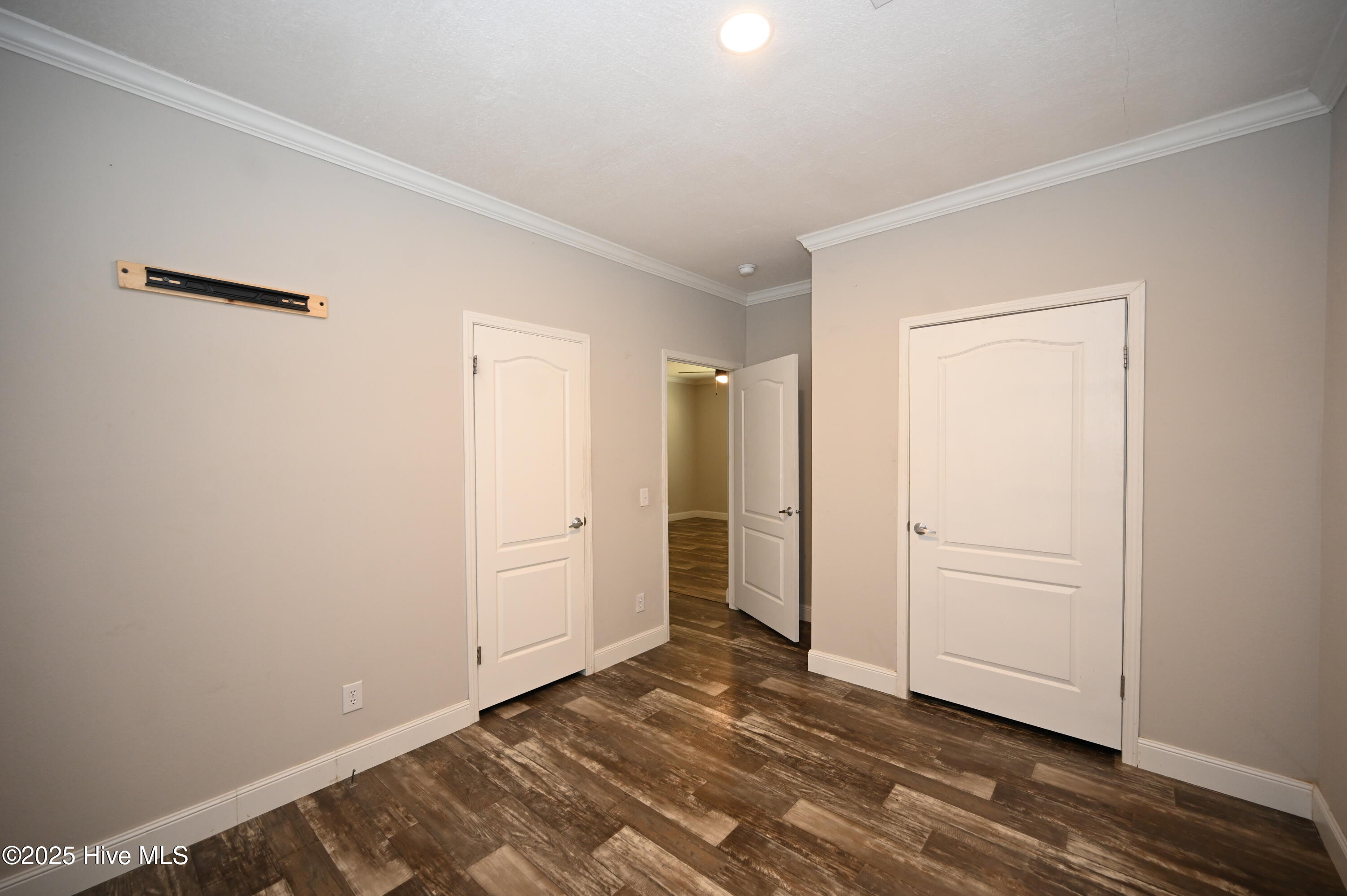 100541262 | Photo 32