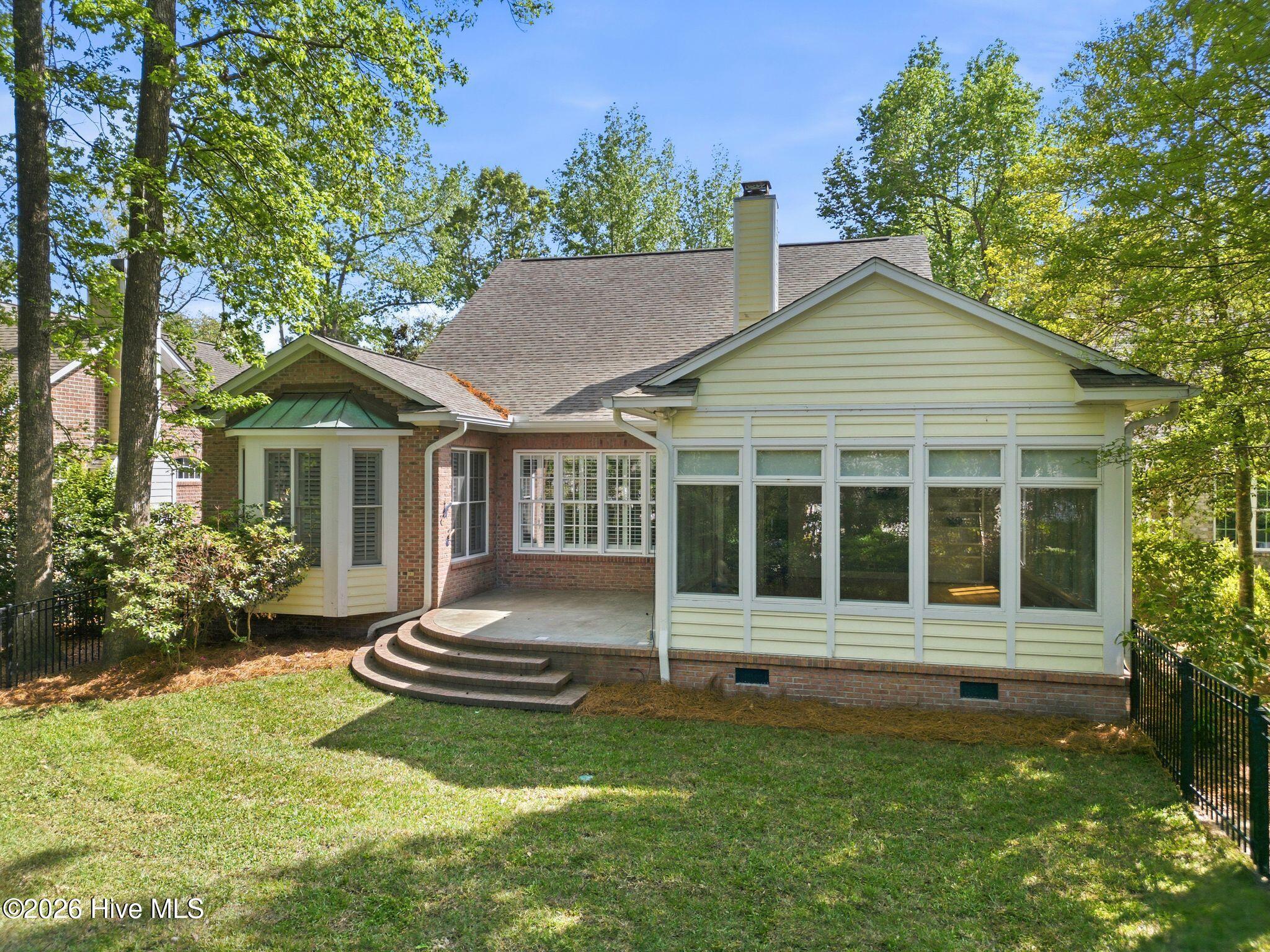 100567139 | Photo 50