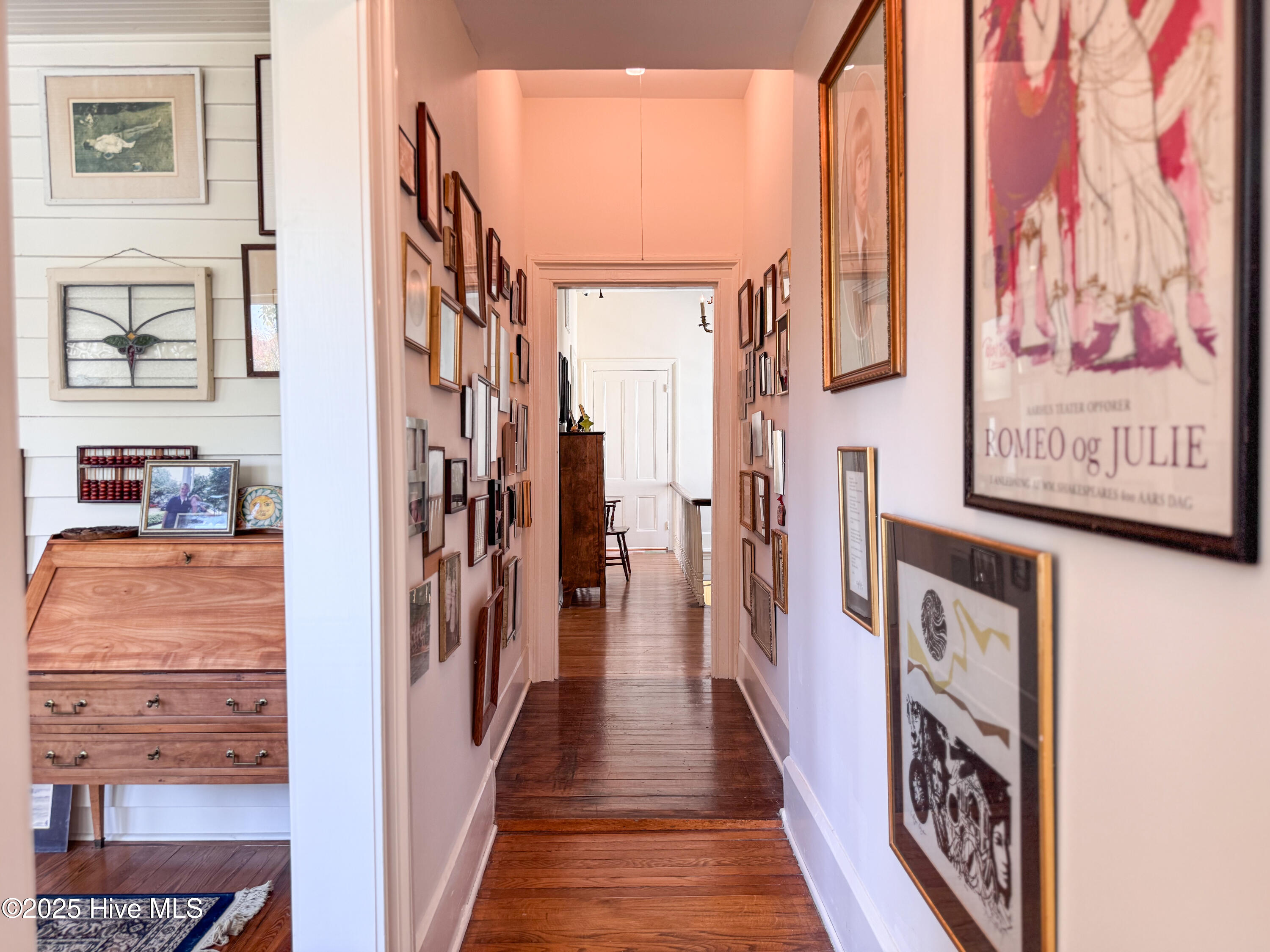 100501936 | Photo 72