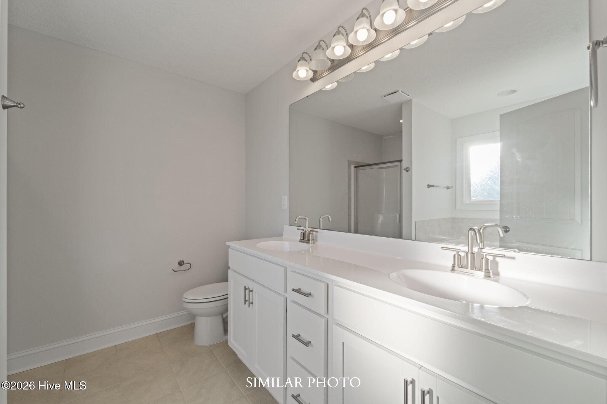 100562031 | Photo 16