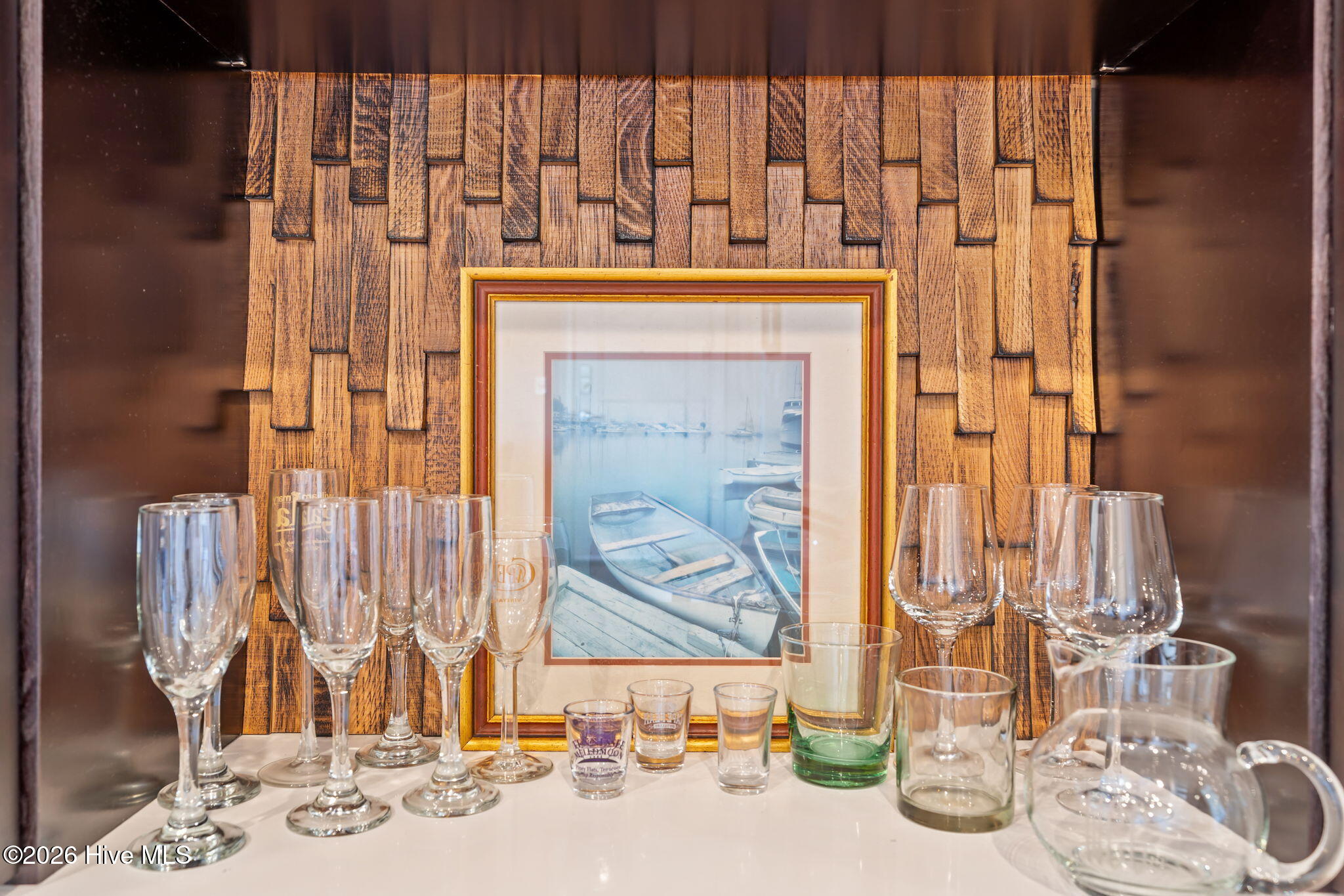 100565283 | Photo 21